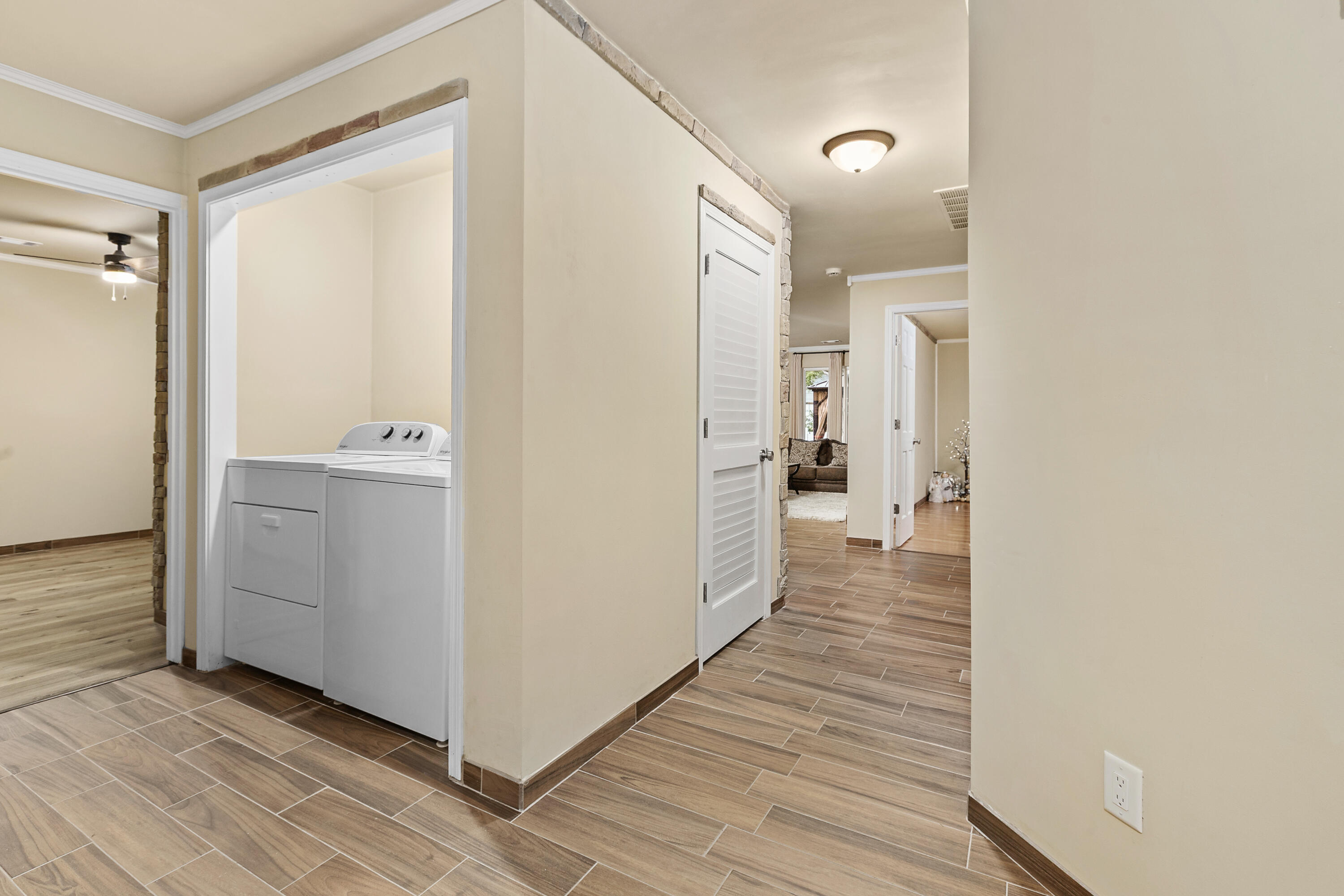 426 S Liberty Street, Hobart, IN 46342; Image #3