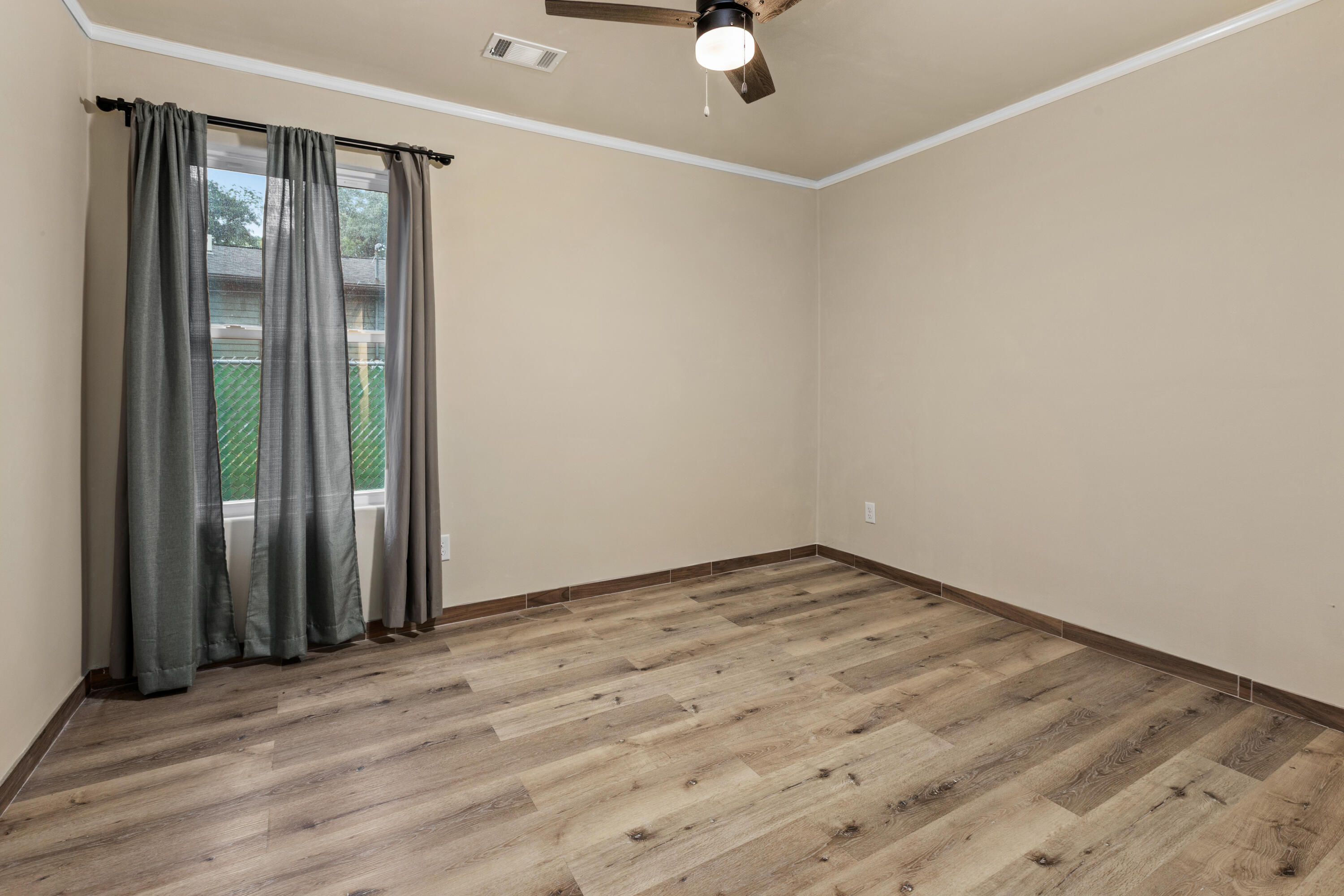 426 S Liberty Street, Hobart, IN 46342; Image #5