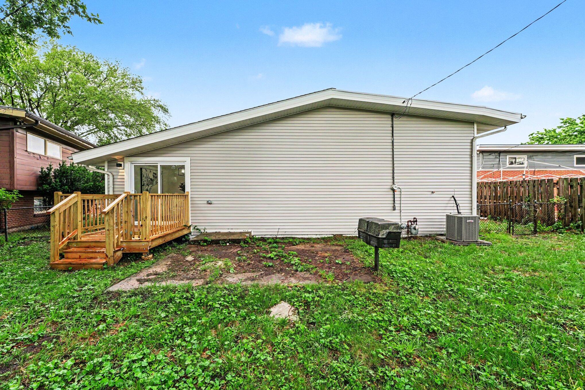 6949 Ash Place, Gary, IN 46403; Image #21