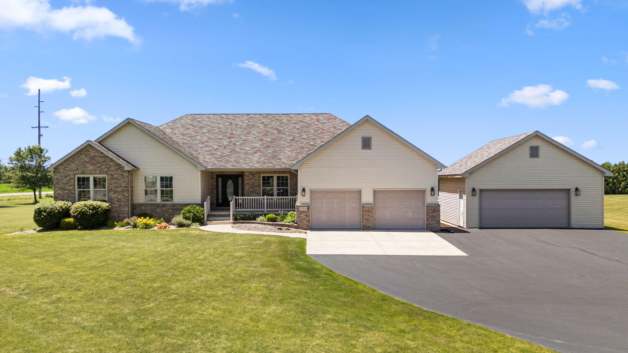 798 S 400 W, Hebron, IN 46341; Image #2