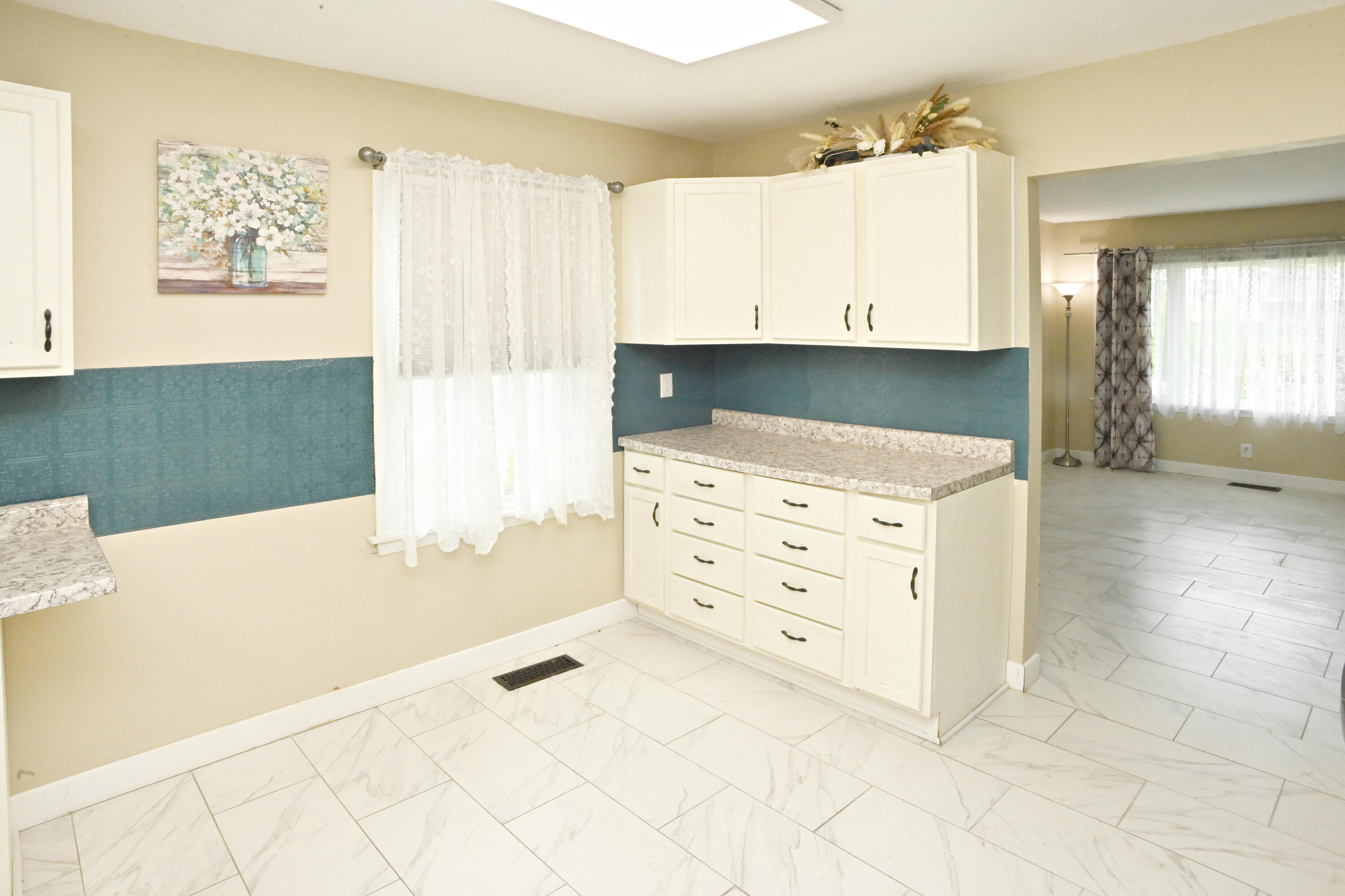 2113 W Porter Avenue, Chesterton, IN 46304; Image #6