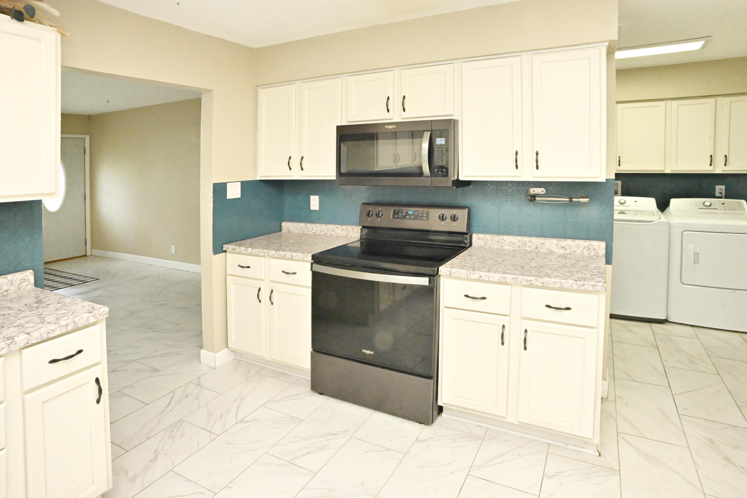 2113 W Porter Avenue, Chesterton, IN 46304; Image #8