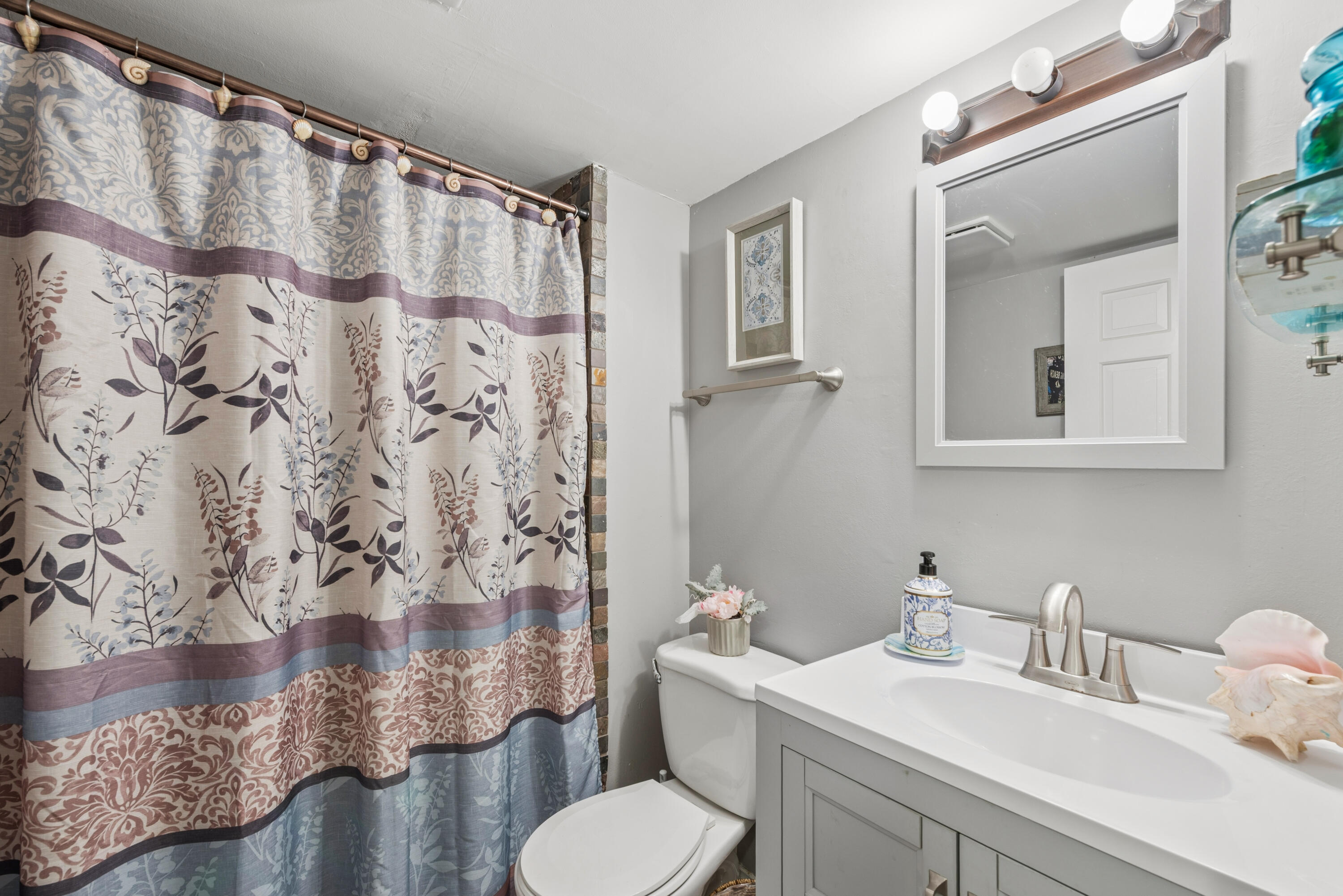 302 Lady Lane, Michigan City, IN 46360; Image #12