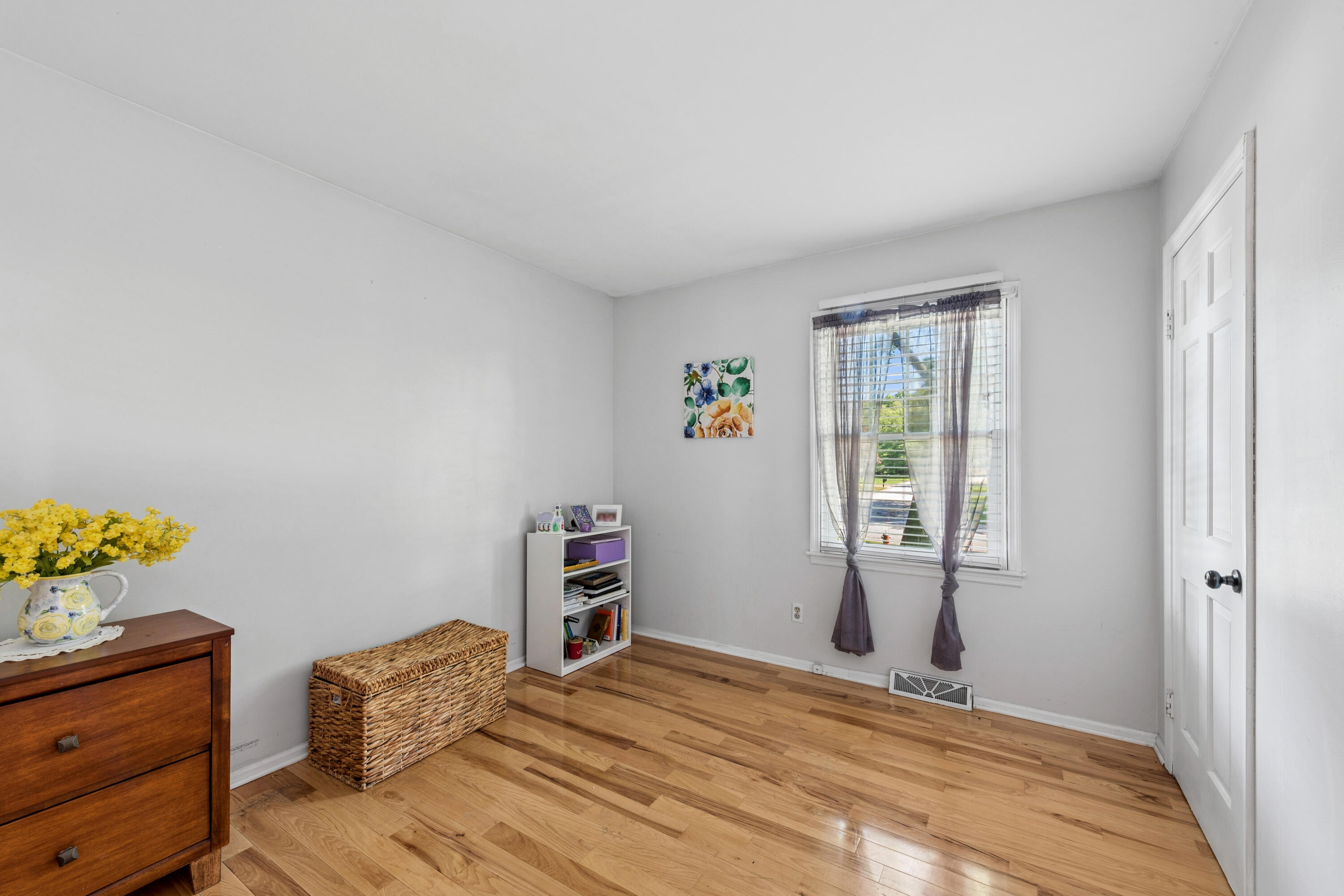 302 Lady Lane, Michigan City, IN 46360; Image #16