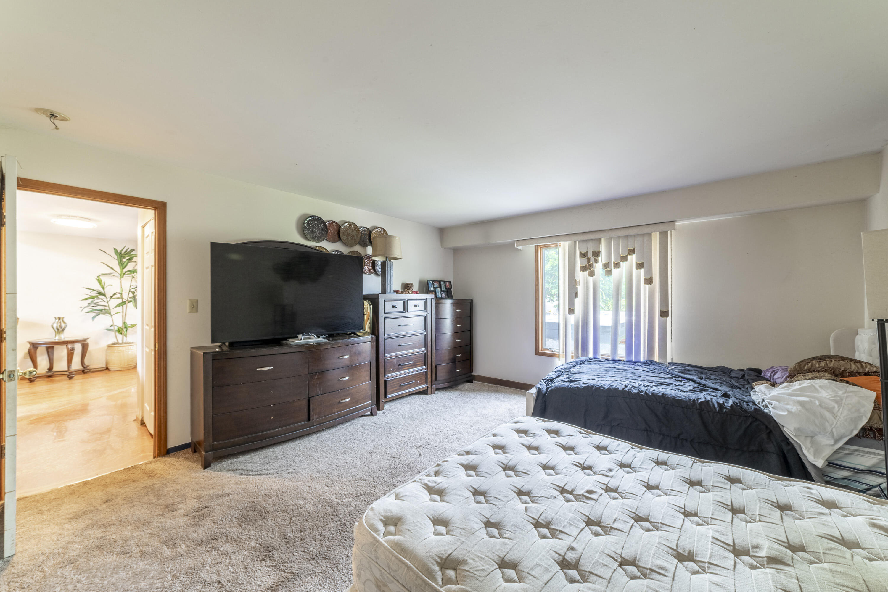 1494 Lake Street, Hobart, IN 46342; Image #15
