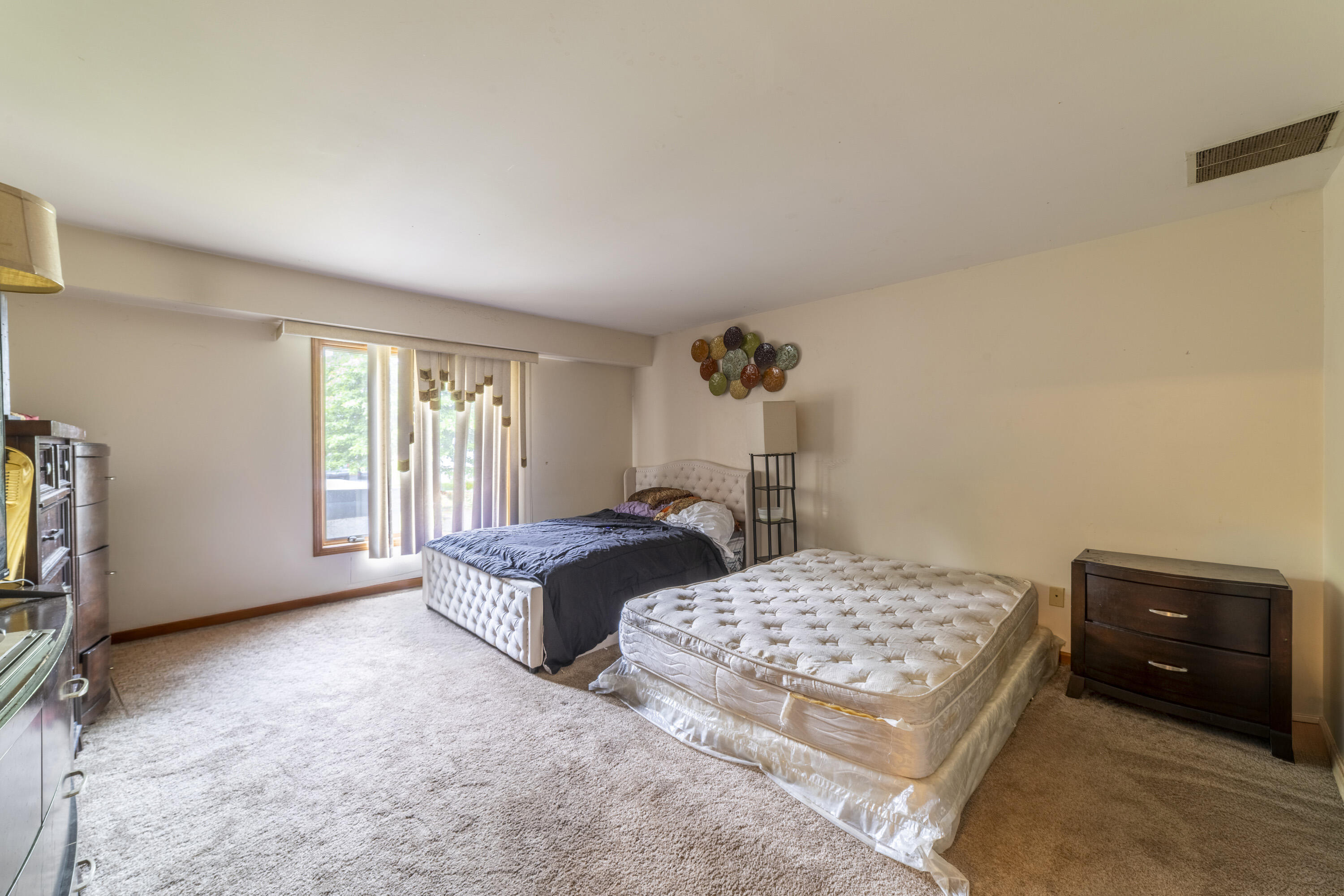 1494 Lake Street, Hobart, IN 46342; Image #16