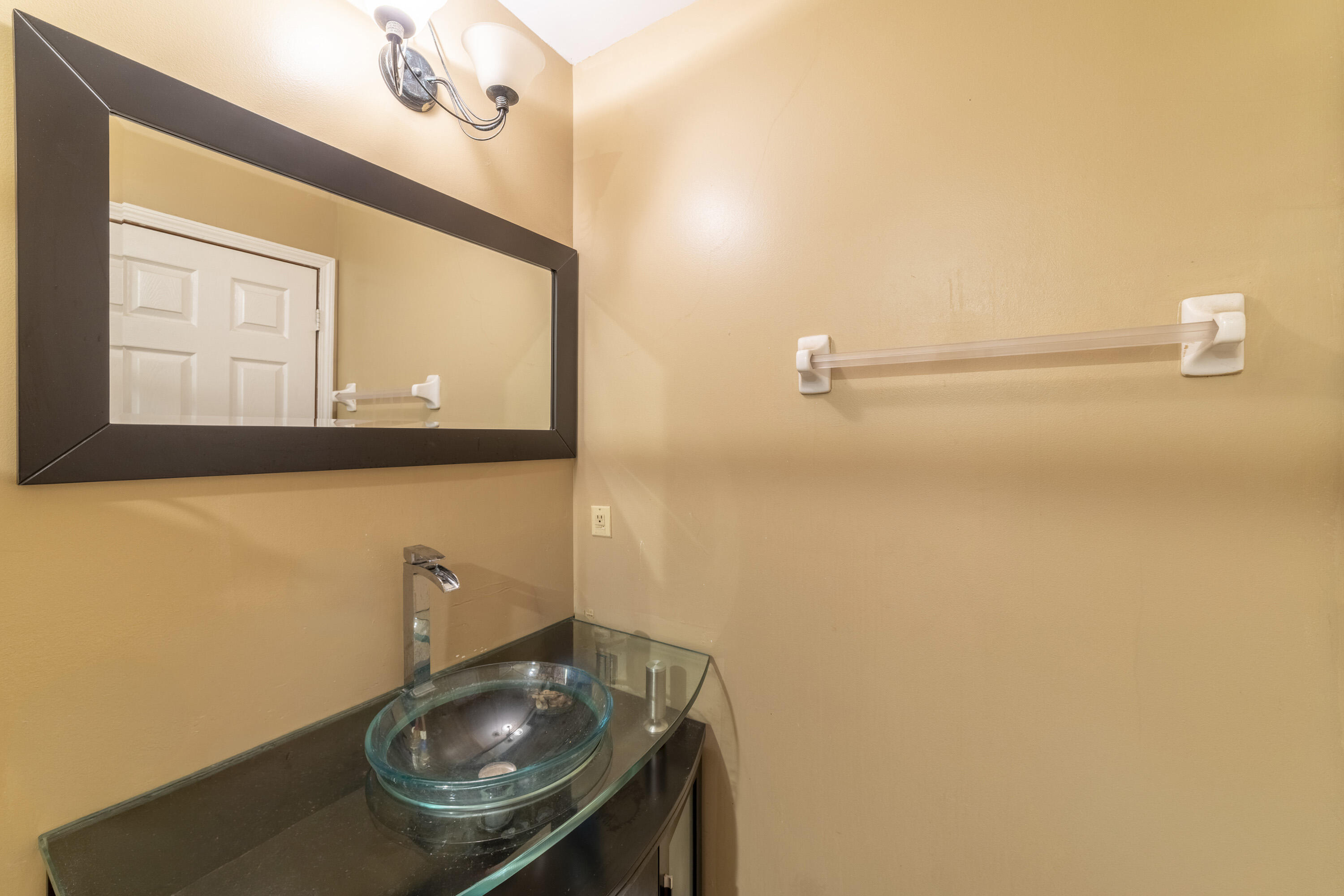 1494 Lake Street, Hobart, IN 46342; Image #18
