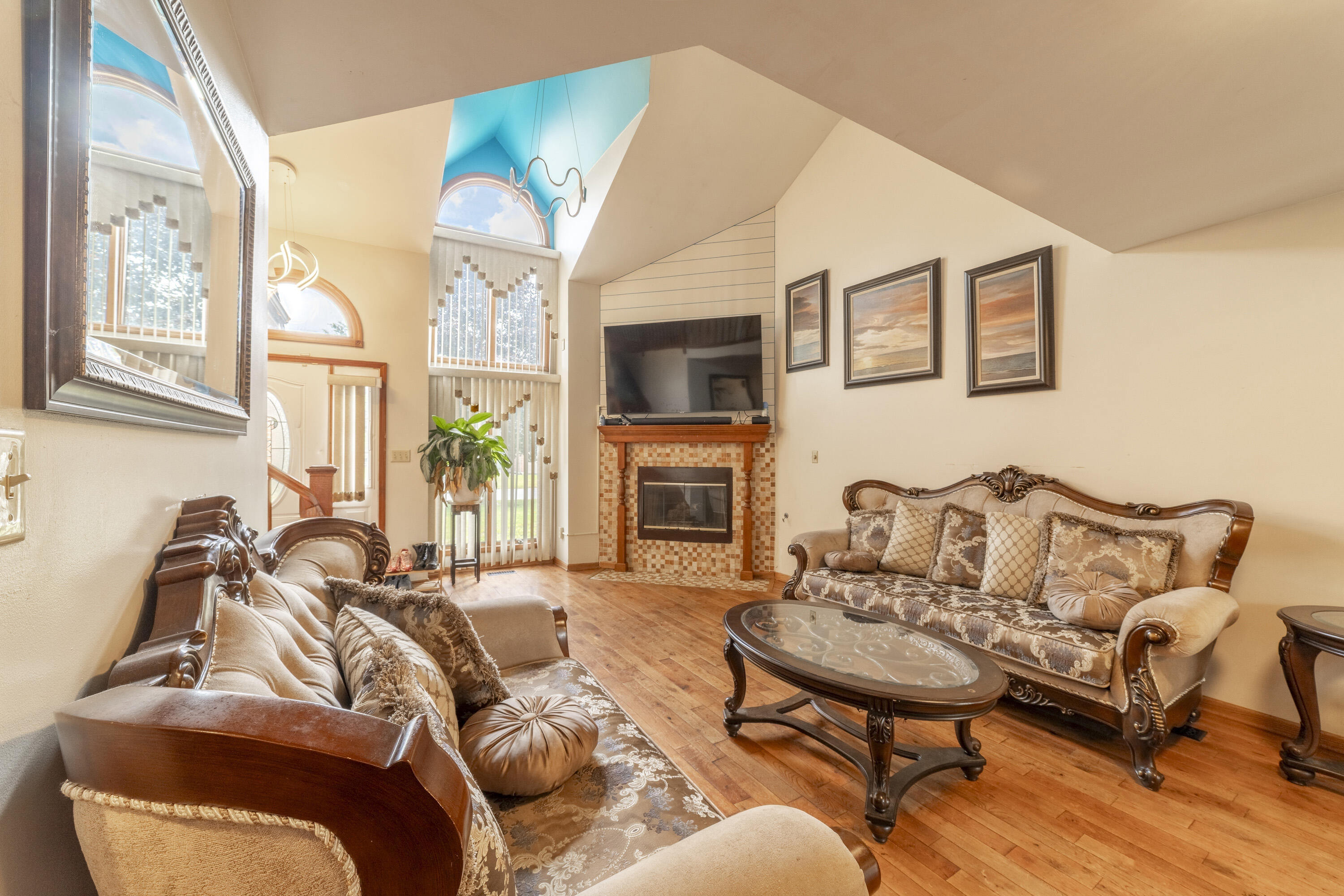 1494 Lake Street, Hobart, IN 46342; Image #6