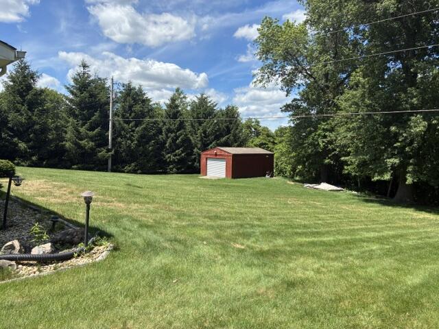 6952 Blackberry Court, DeMotte, IN 46310; Image #8