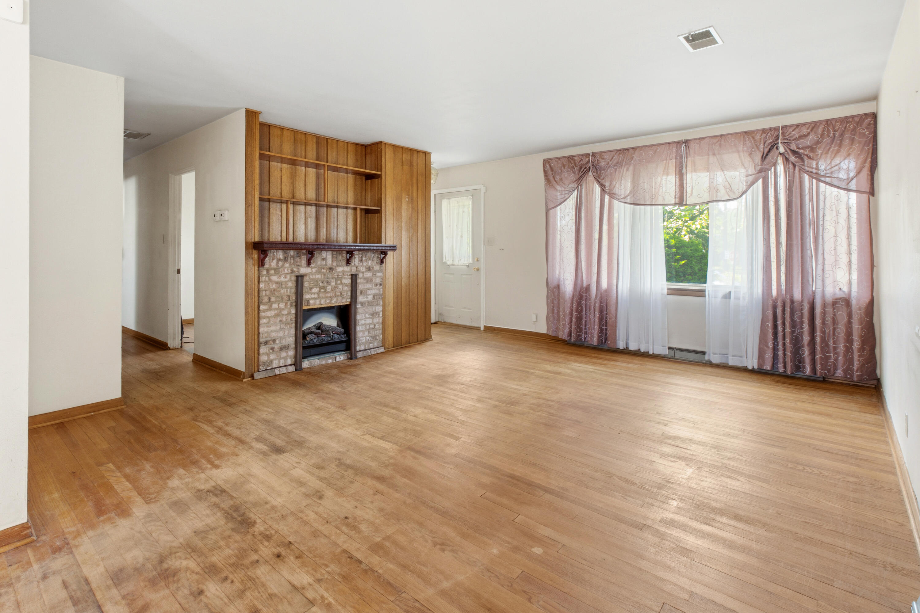 4060 E 13th Avenue, Gary, IN 46403; Image #2