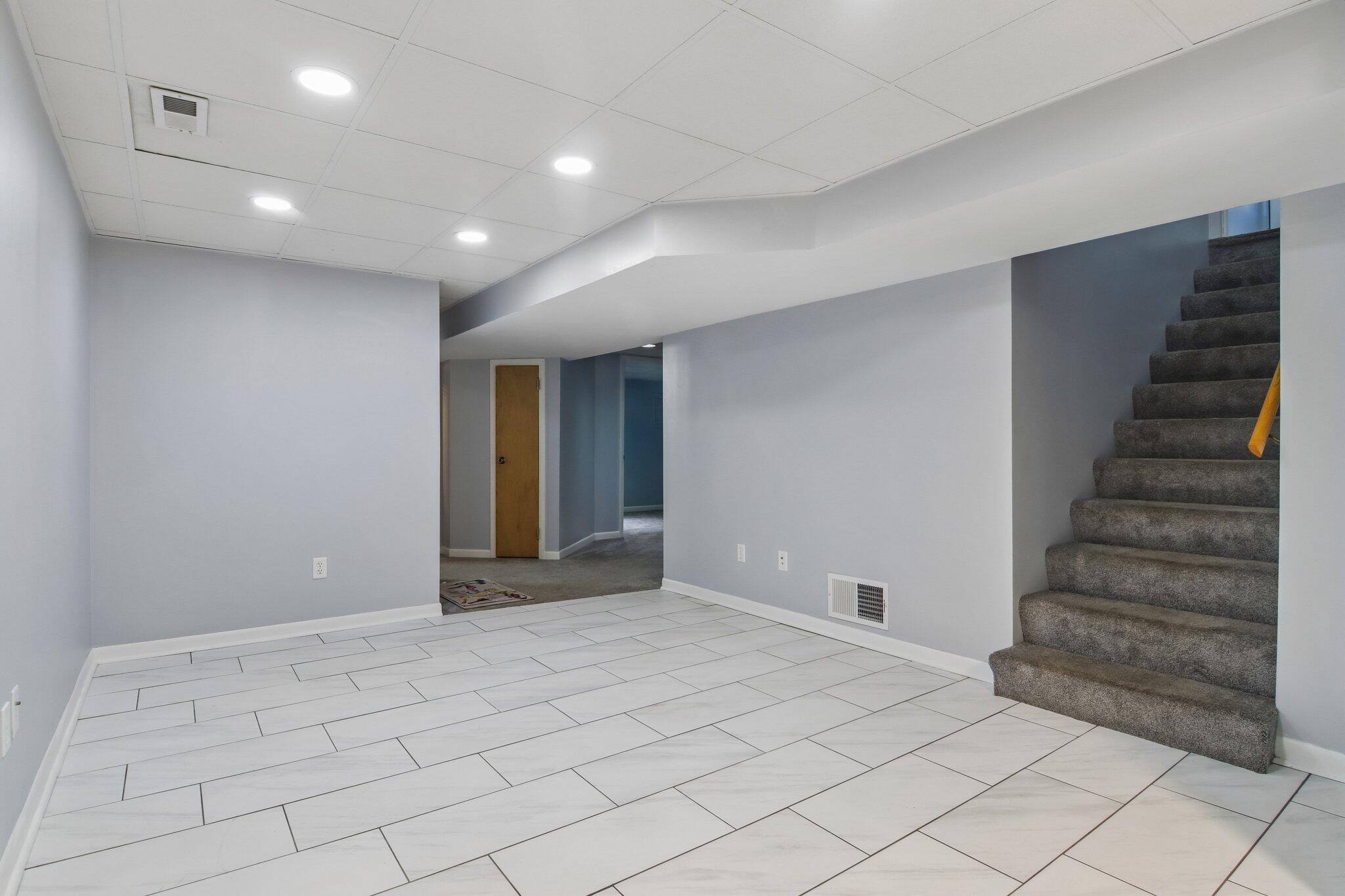 8316 Columbia Avenue, Munster, IN 46321; Image #18