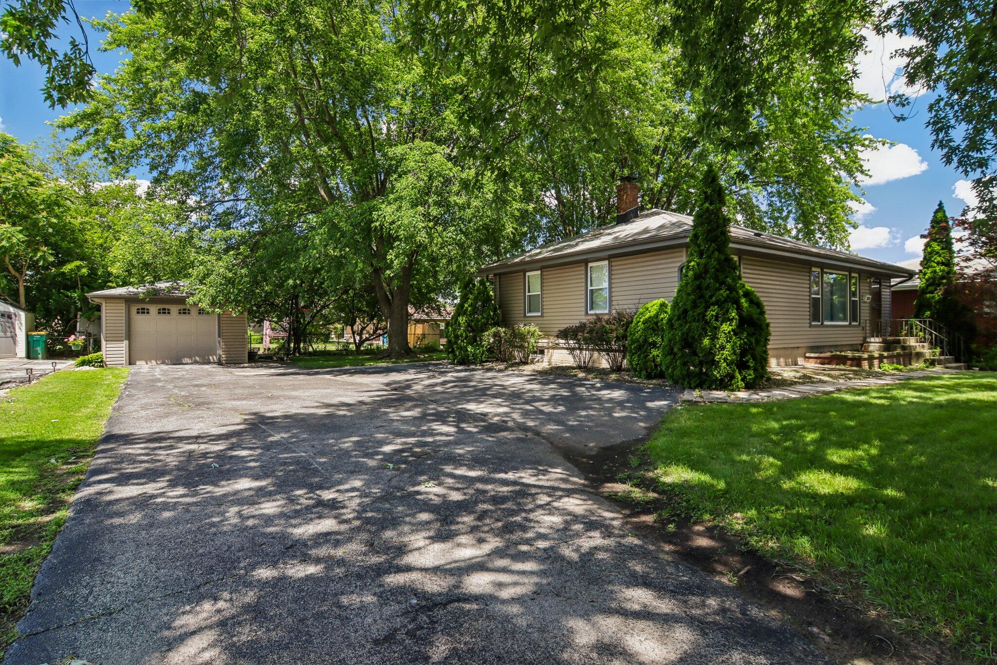 8316 Columbia Avenue, Munster, IN 46321; Image #3