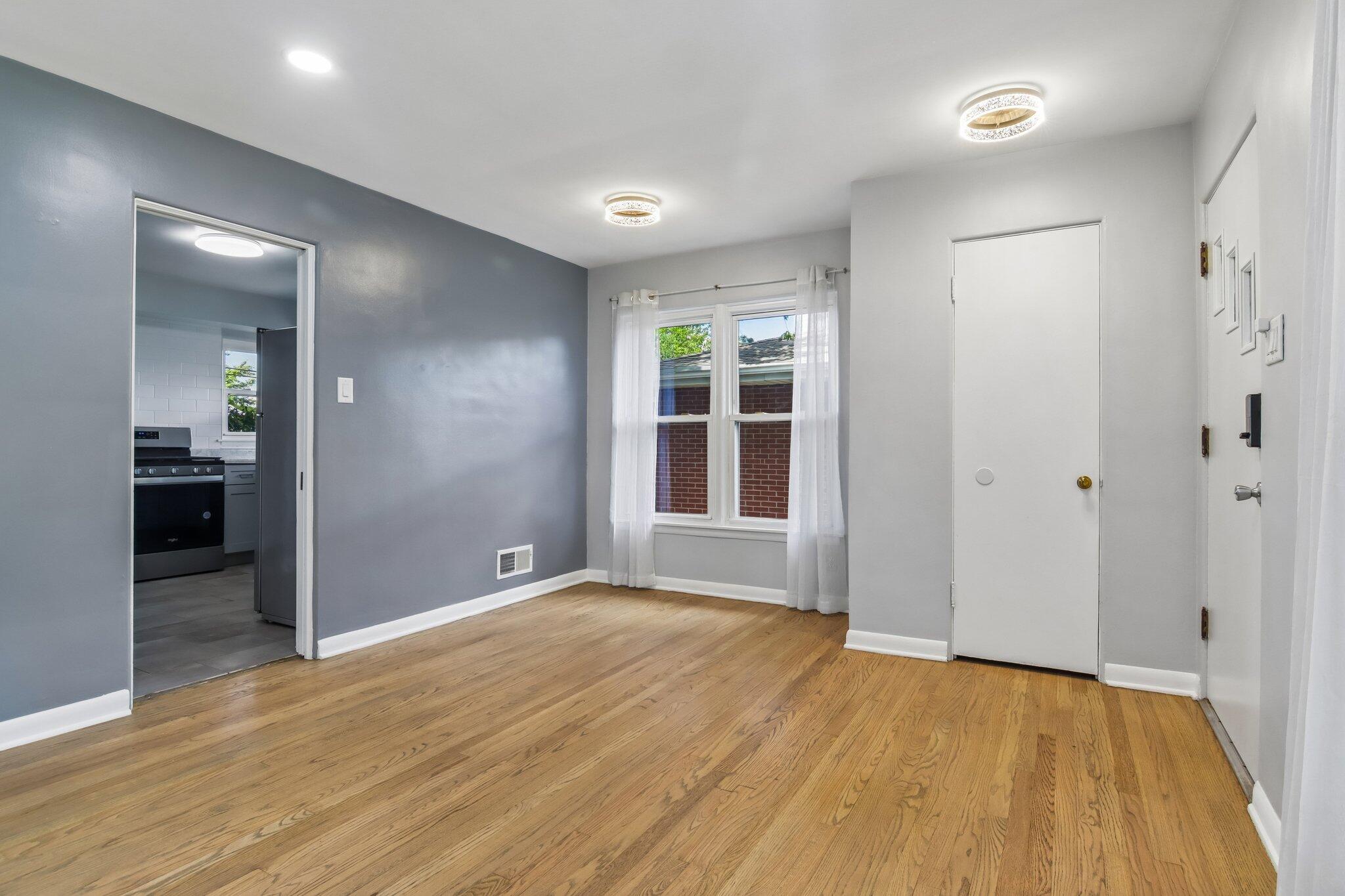 8316 Columbia Avenue, Munster, IN 46321; Image #6