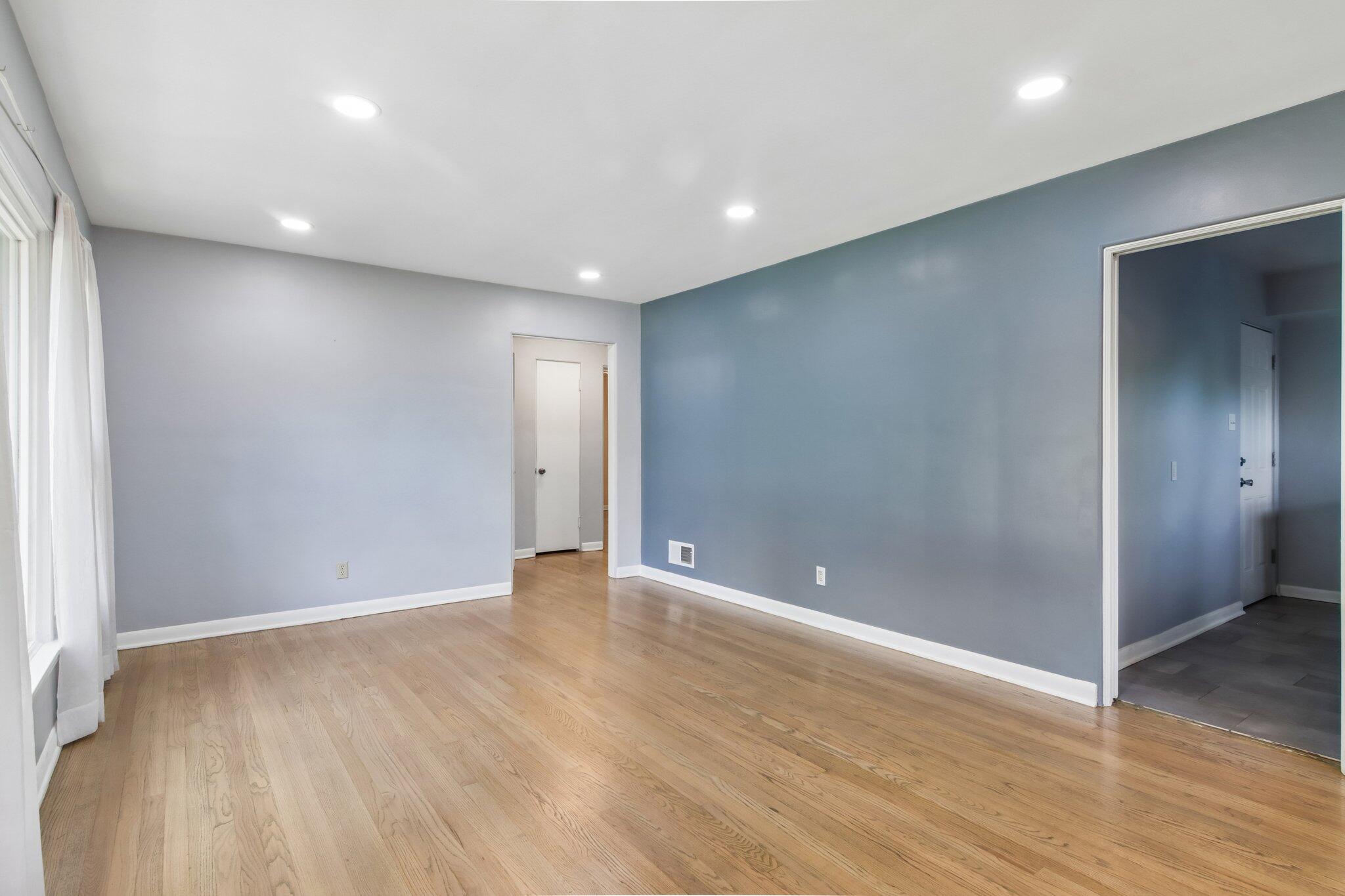 8316 Columbia Avenue, Munster, IN 46321; Image #7