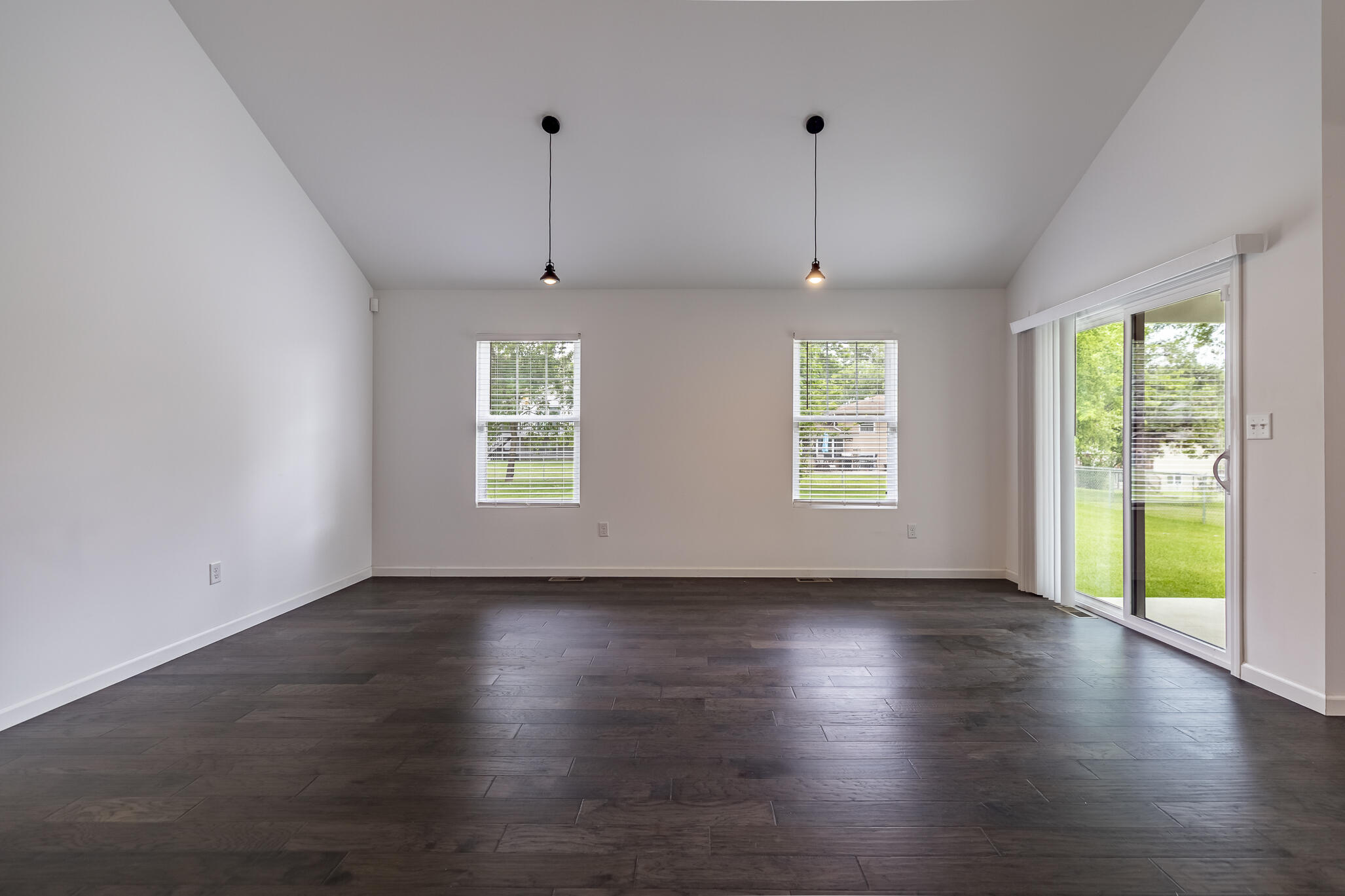2352 Four Seasons Parkway, Crown Point, IN 46307; Image #19
