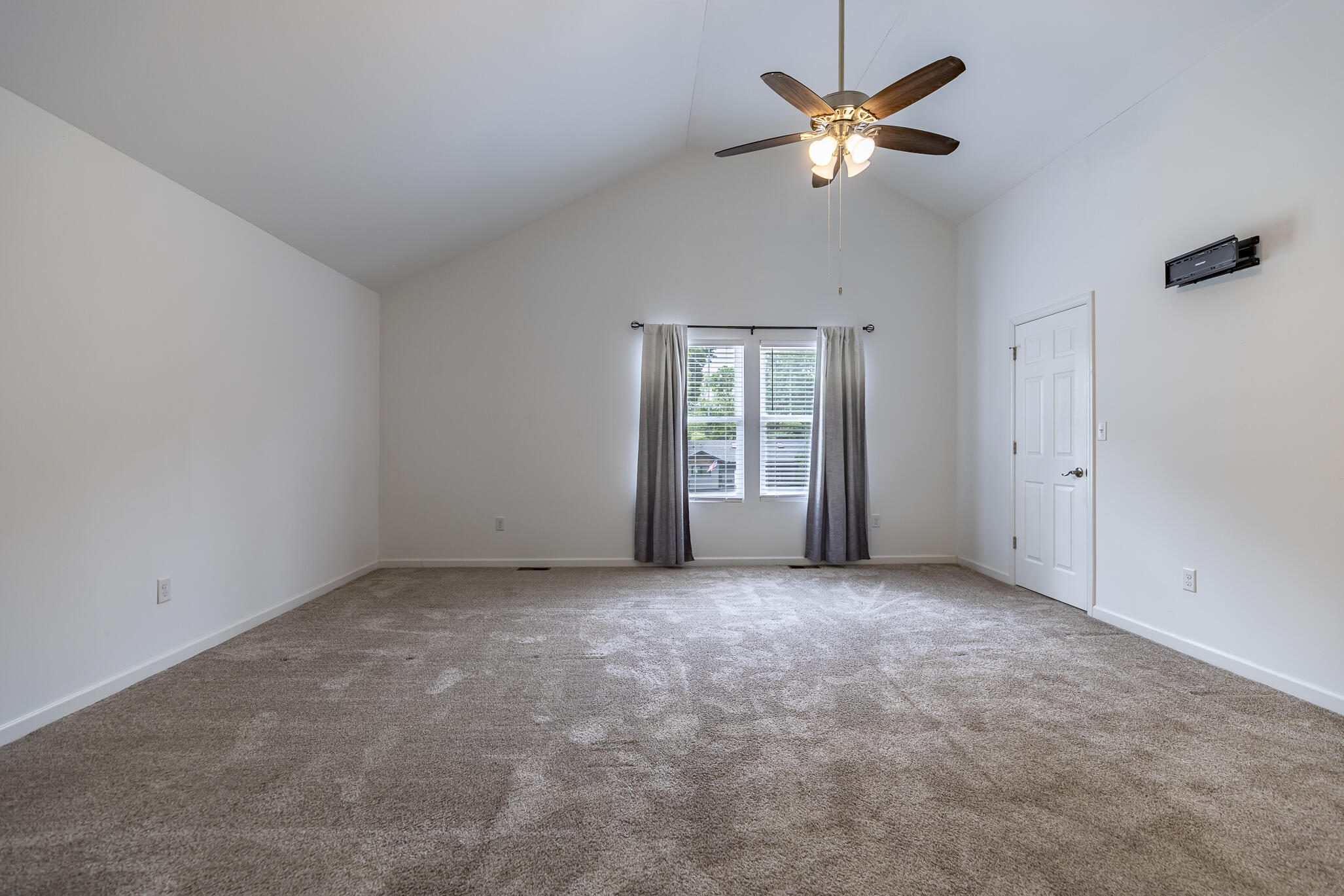 2352 Four Seasons Parkway, Crown Point, IN 46307; Image #23