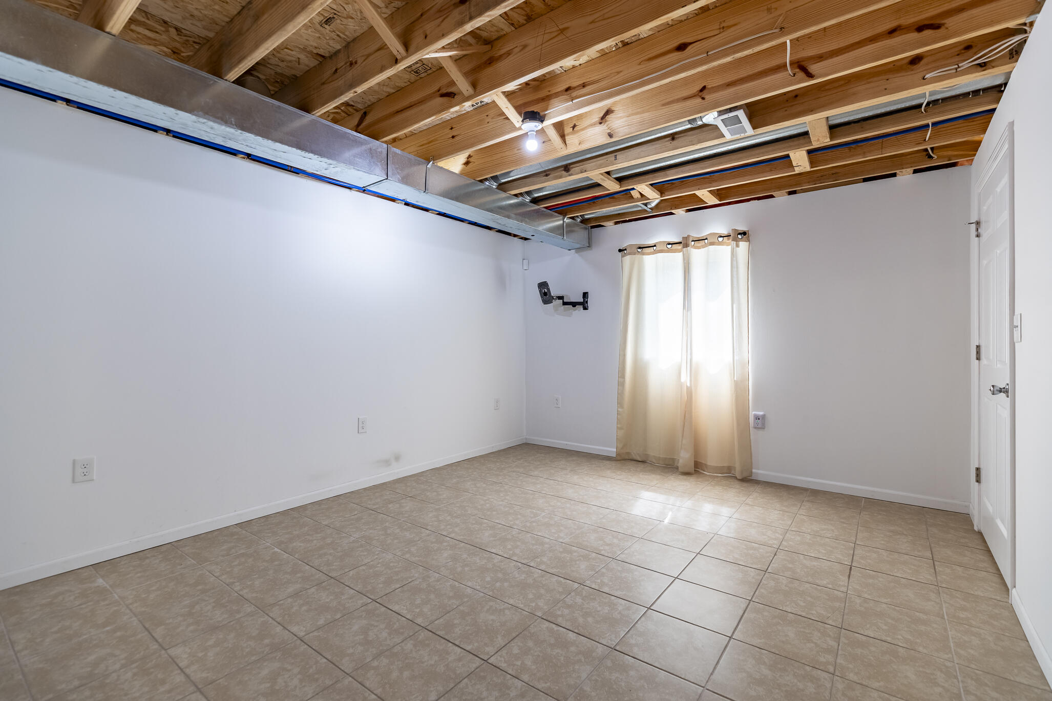 2352 Four Seasons Parkway, Crown Point, IN 46307; Image #40
