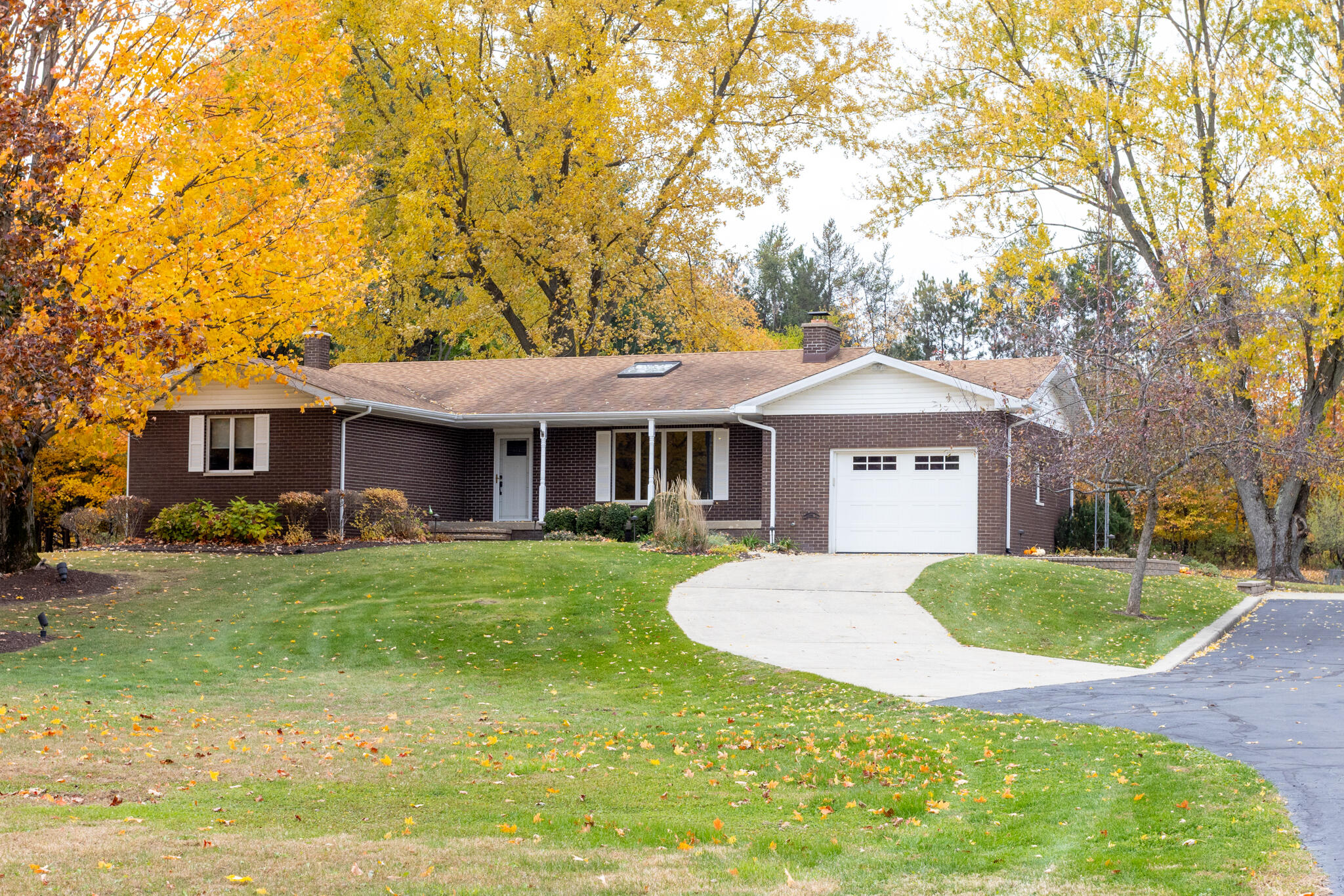 6566 N 200 E, La Porte, IN 46350; Image #2