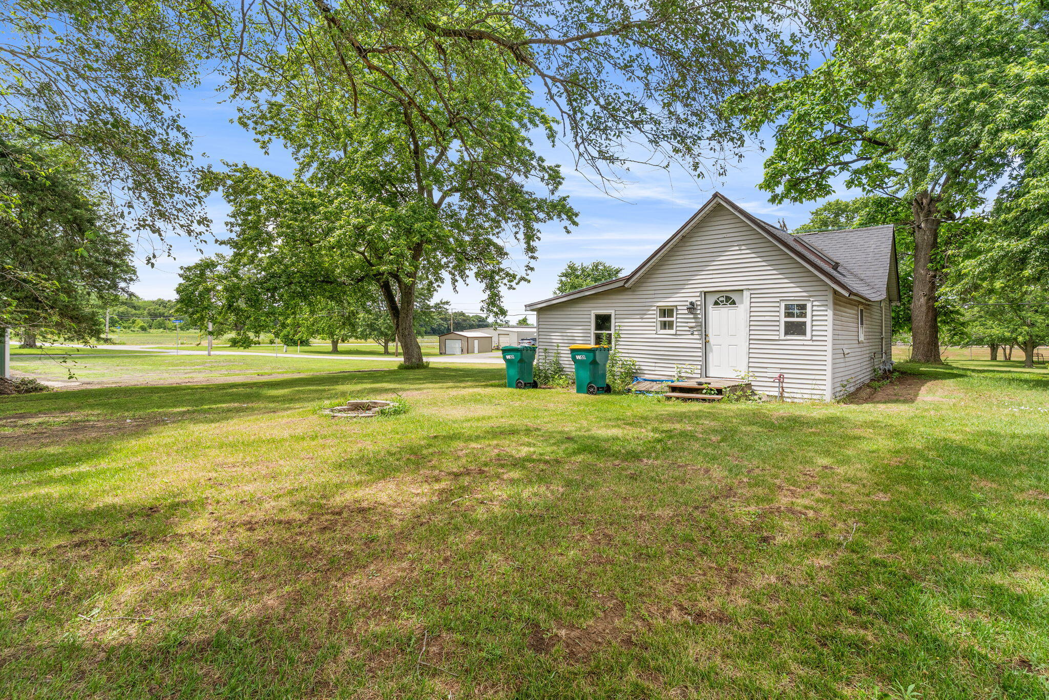 105 E Arlington Avenue, North Judson, IN 46366; Image #14