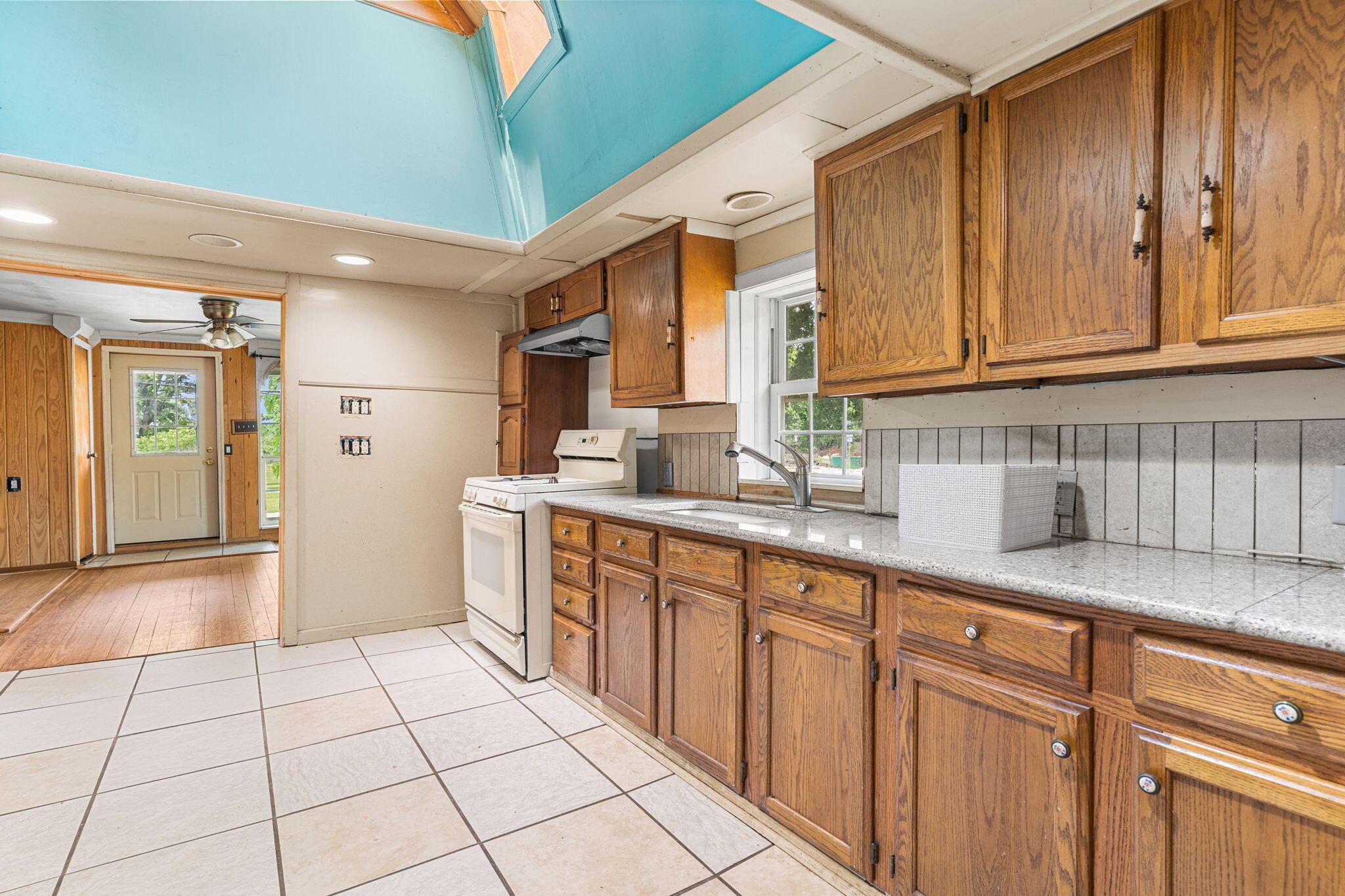 105 E Arlington Avenue, North Judson, IN 46366; Image #5