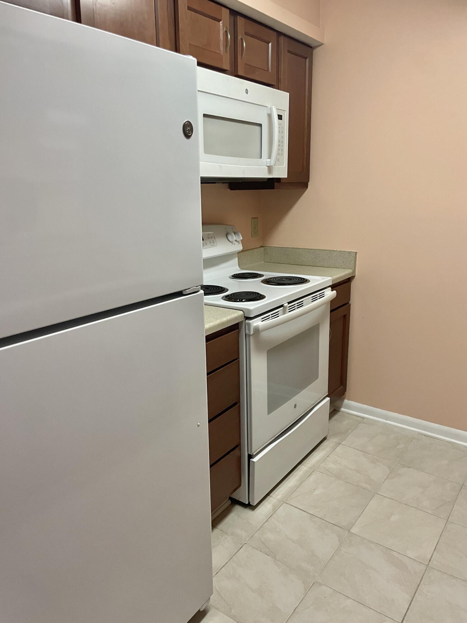 10047 Kennedy Avenue, Highland, IN #2b, 46322; Image #6