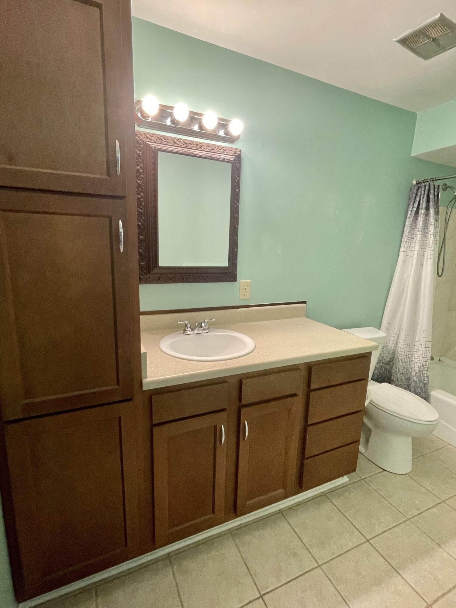 10047 Kennedy Avenue, Highland, IN #2b, 46322; Image #8
