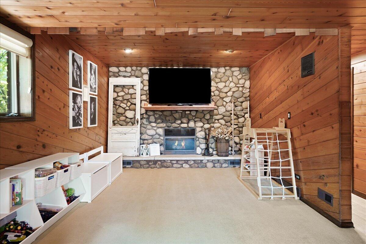 547 Heather Lane, Dyer, IN 46311; Image #38