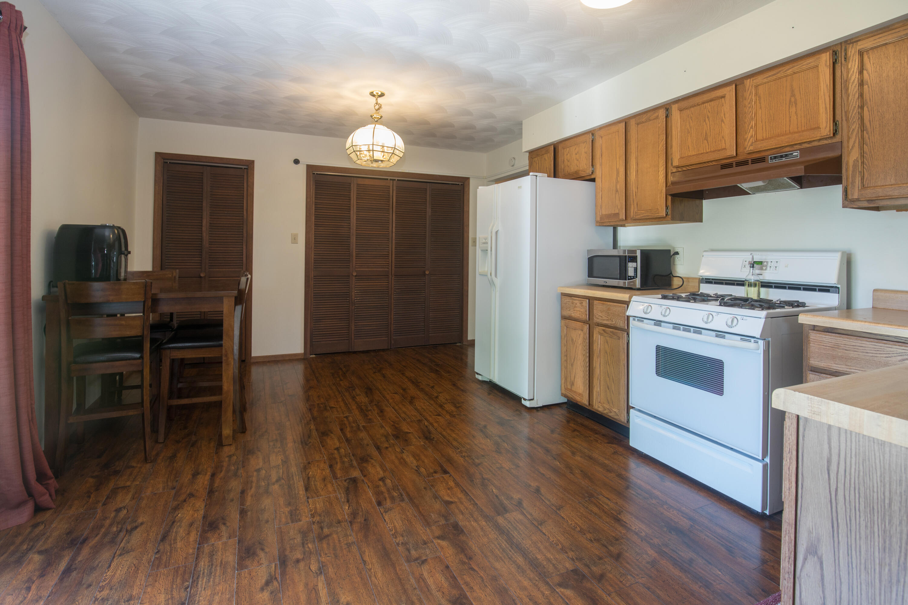 5196 Dolphin Court, Portage, IN 46368; Image #10