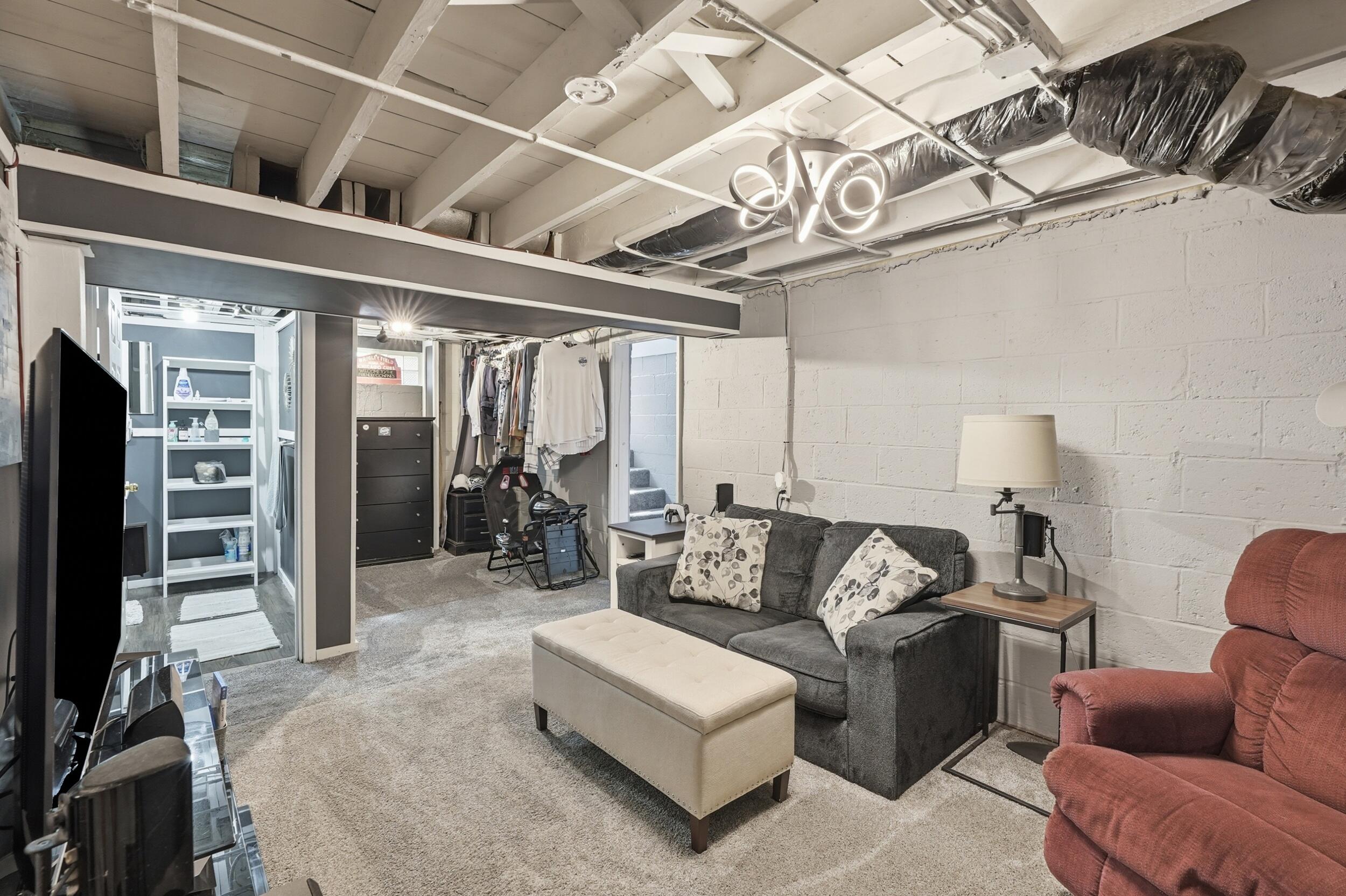 2325 Vigo Street, Lake Station, IN 46405; Image #17