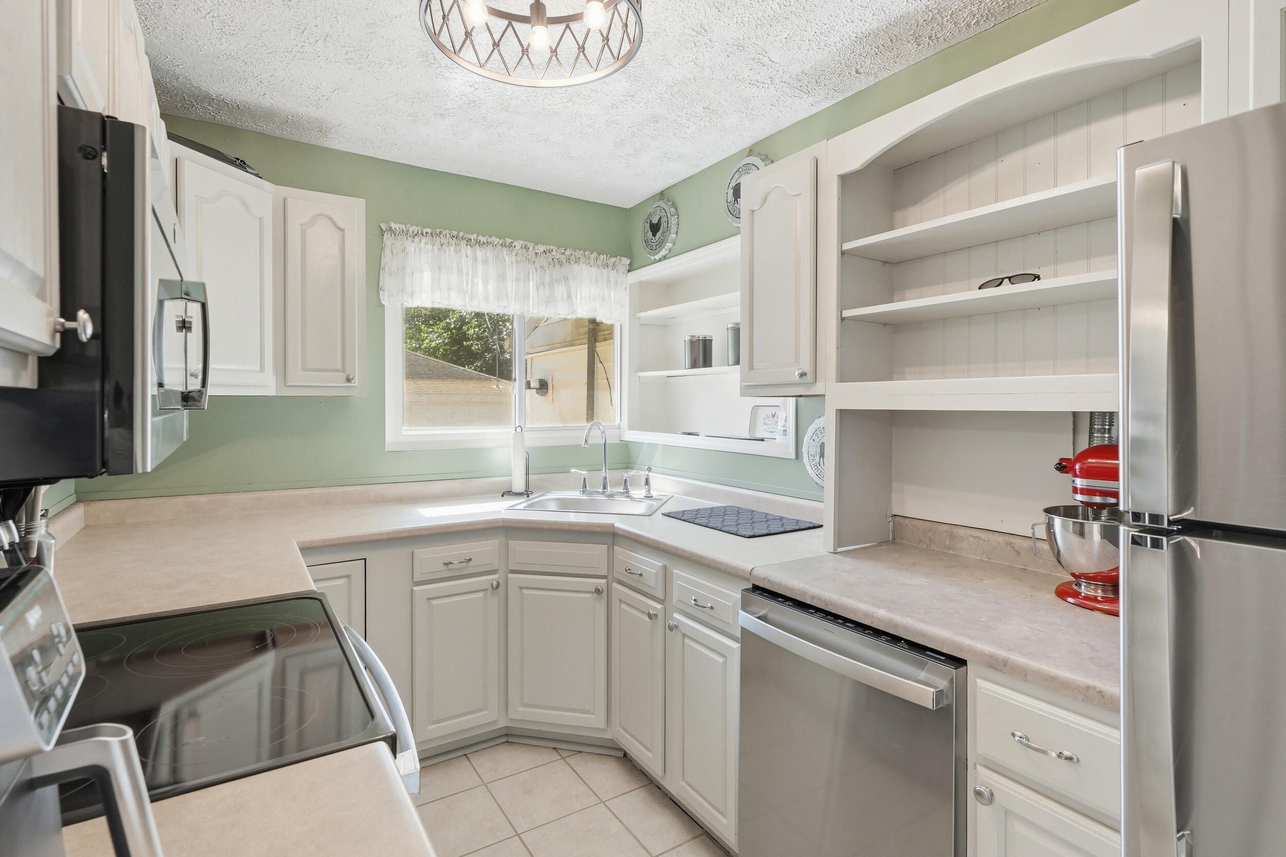 2325 Vigo Street, Lake Station, IN 46405; Image #6
