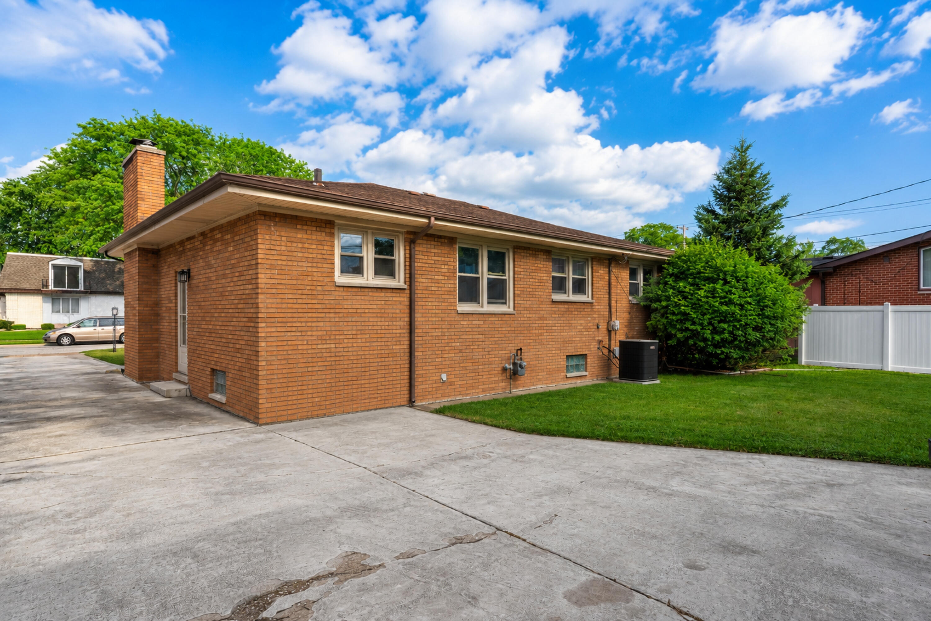 8040 Jefferson Avenue, Munster, IN 46321; Image #44