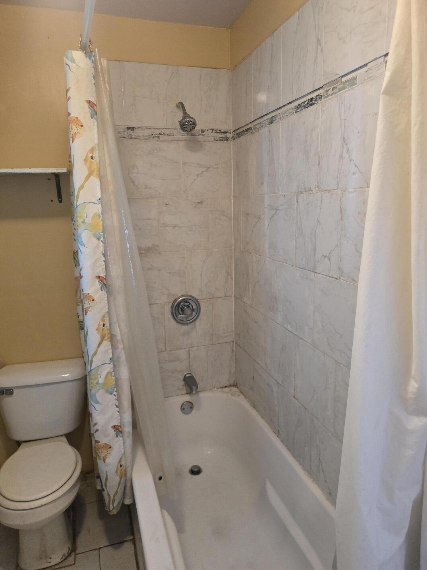 437 Jackson Street, Gary, IN 46402; Image #16