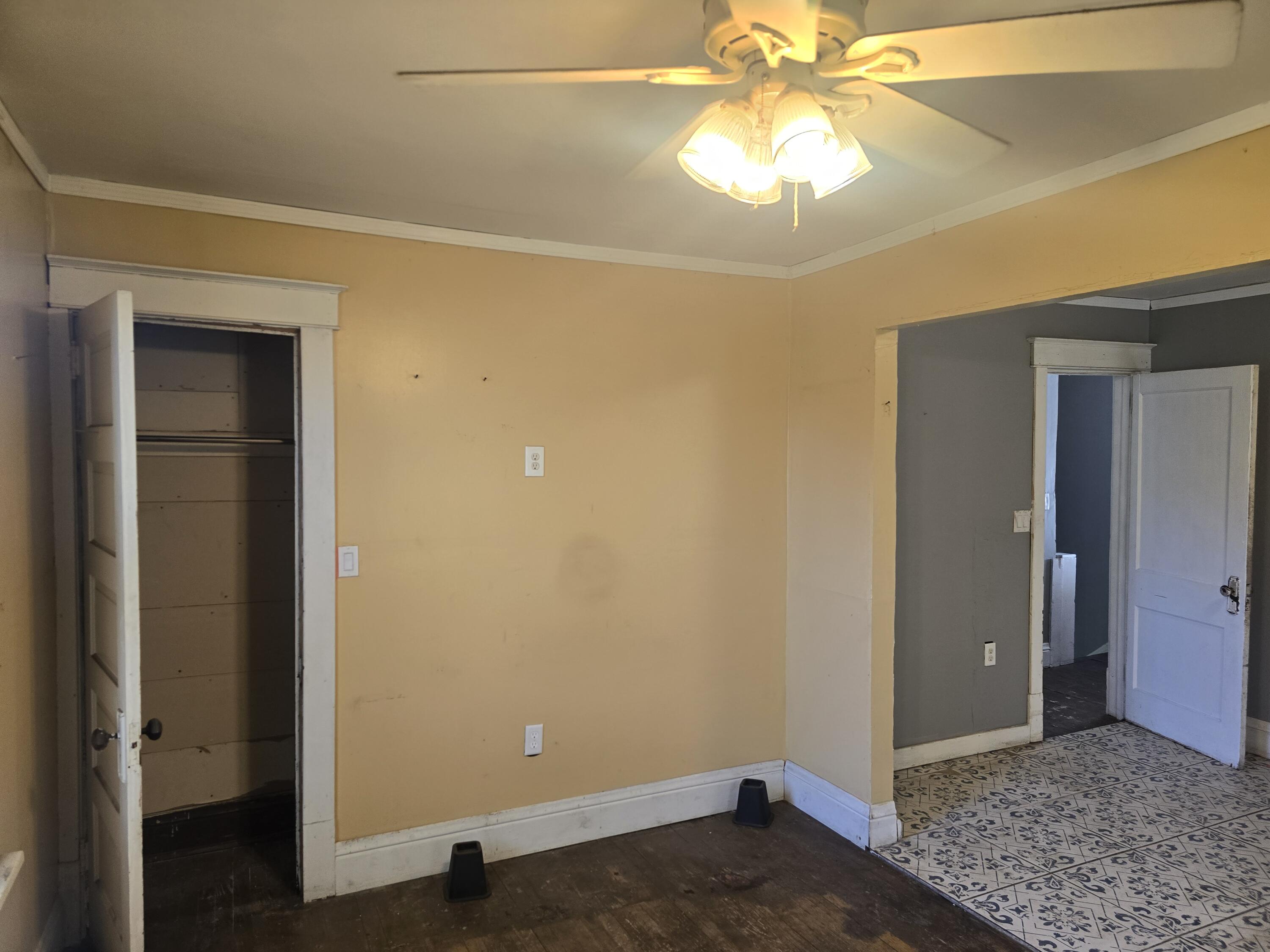 437 Jackson Street, Gary, IN 46402; Image #21