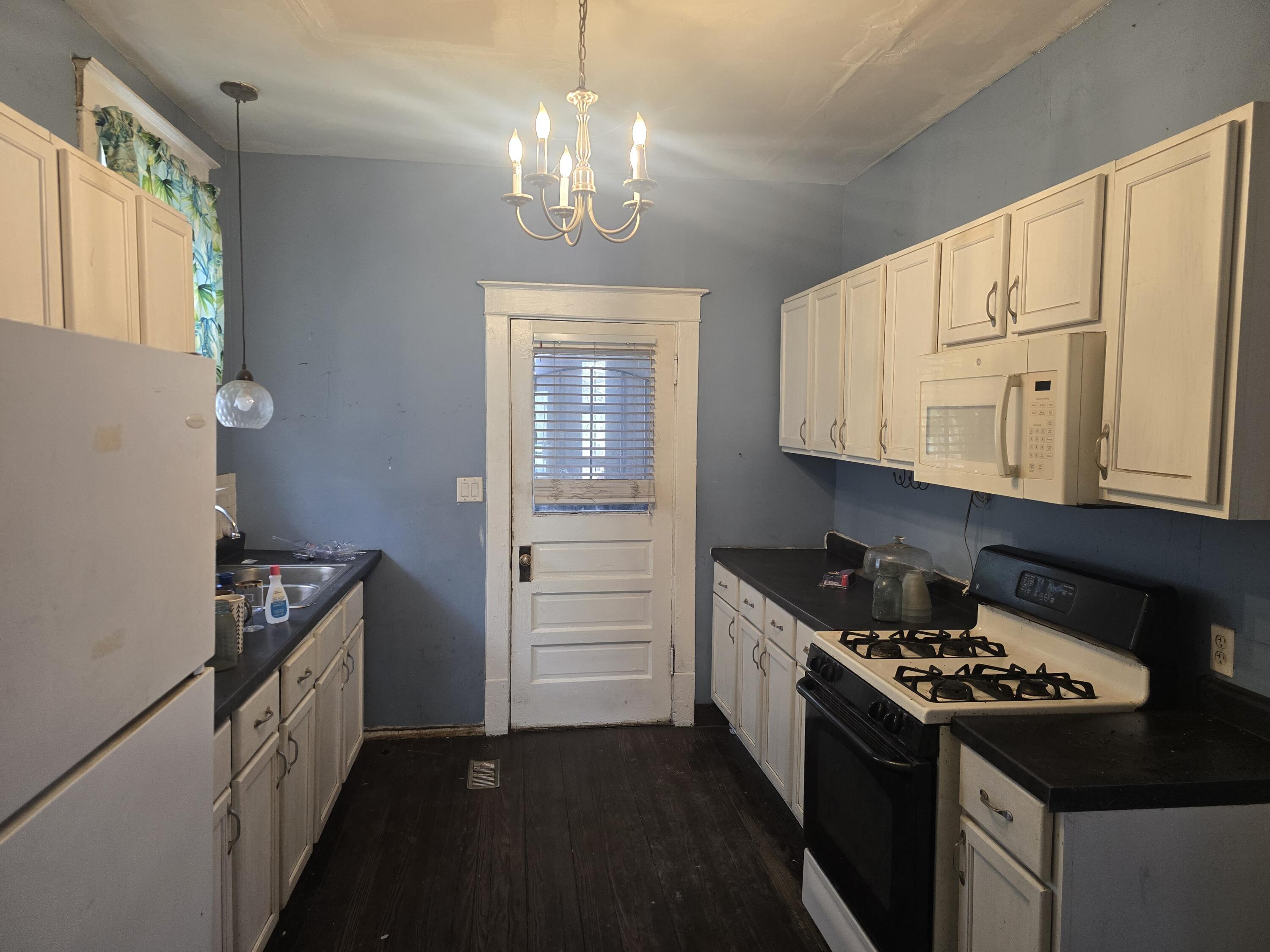 437 Jackson Street, Gary, IN 46402; Image #7