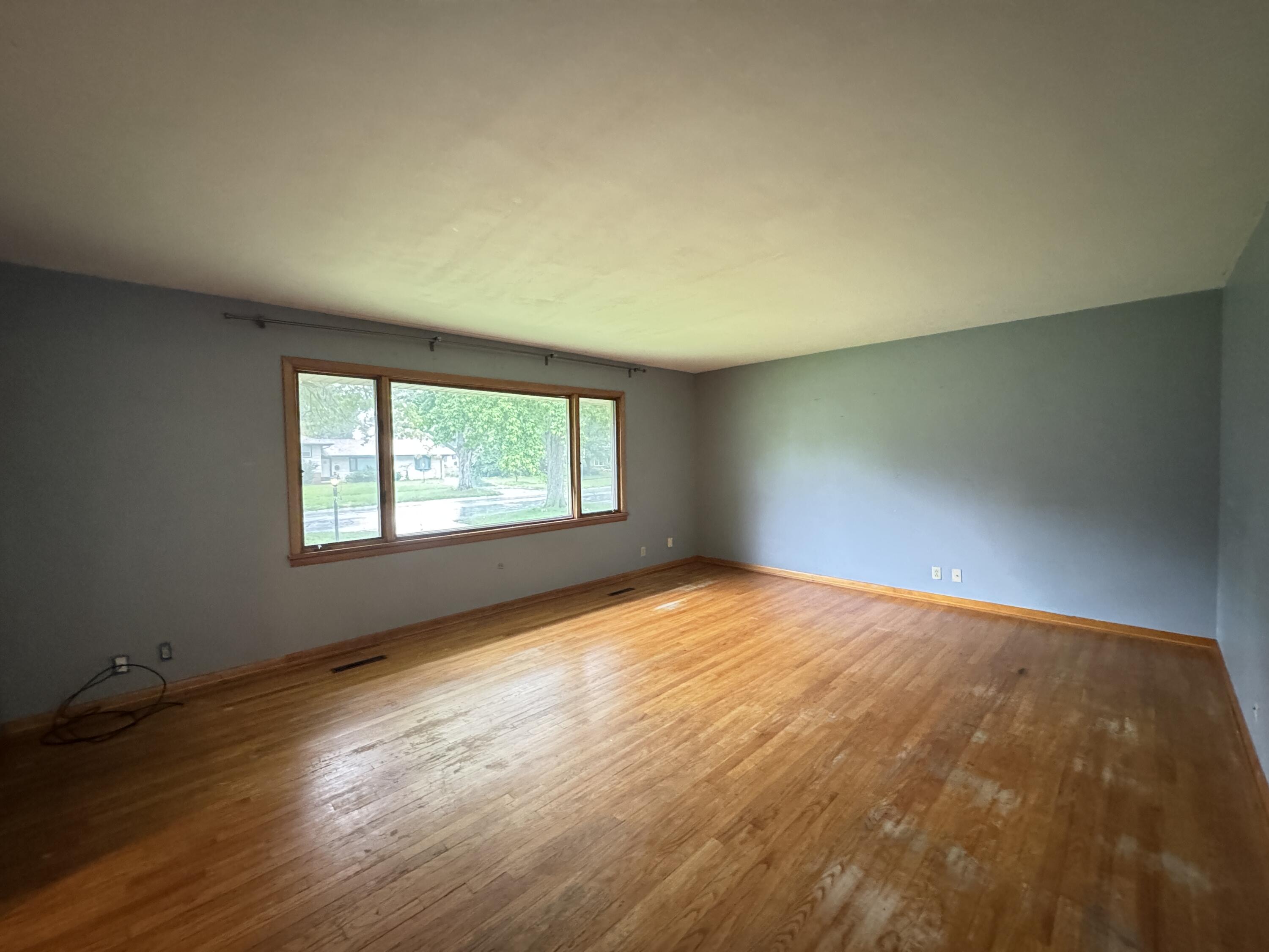8417 Hohman Avenue, Munster, IN 46321; Image #8