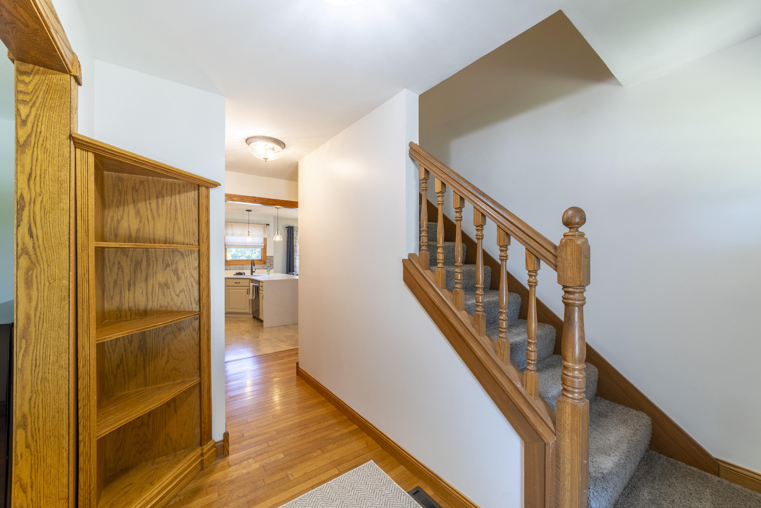 552 N 250 W, Valparaiso, IN 46385; Image #5
