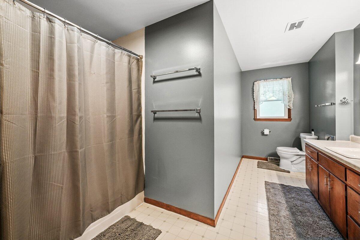 6315 Lakewood Avenue, Portage, IN 46368; Image #15