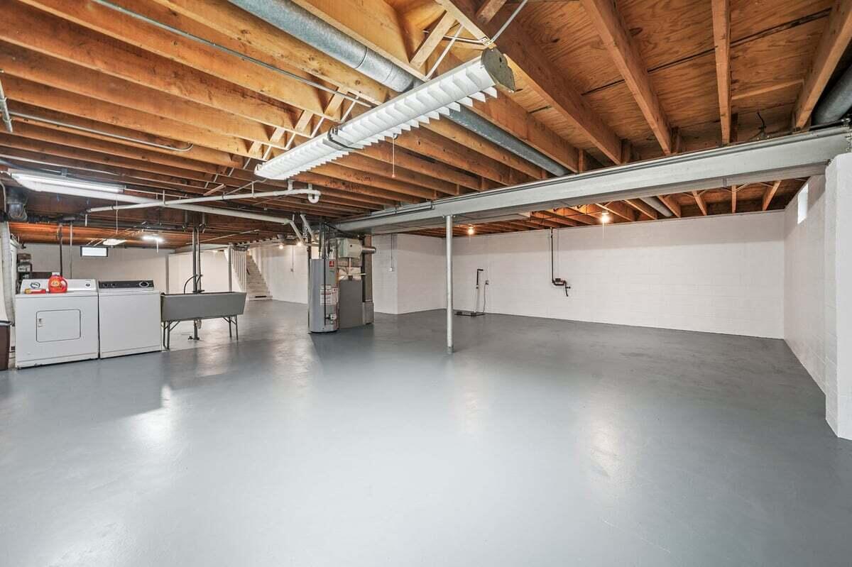 6315 Lakewood Avenue, Portage, IN 46368; Image #21