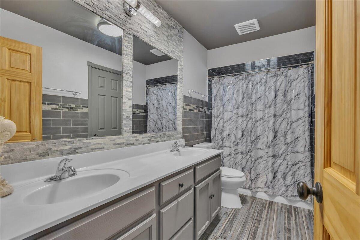 700 Cherry Hill Road, Dyer, IN 46311; Image #12
