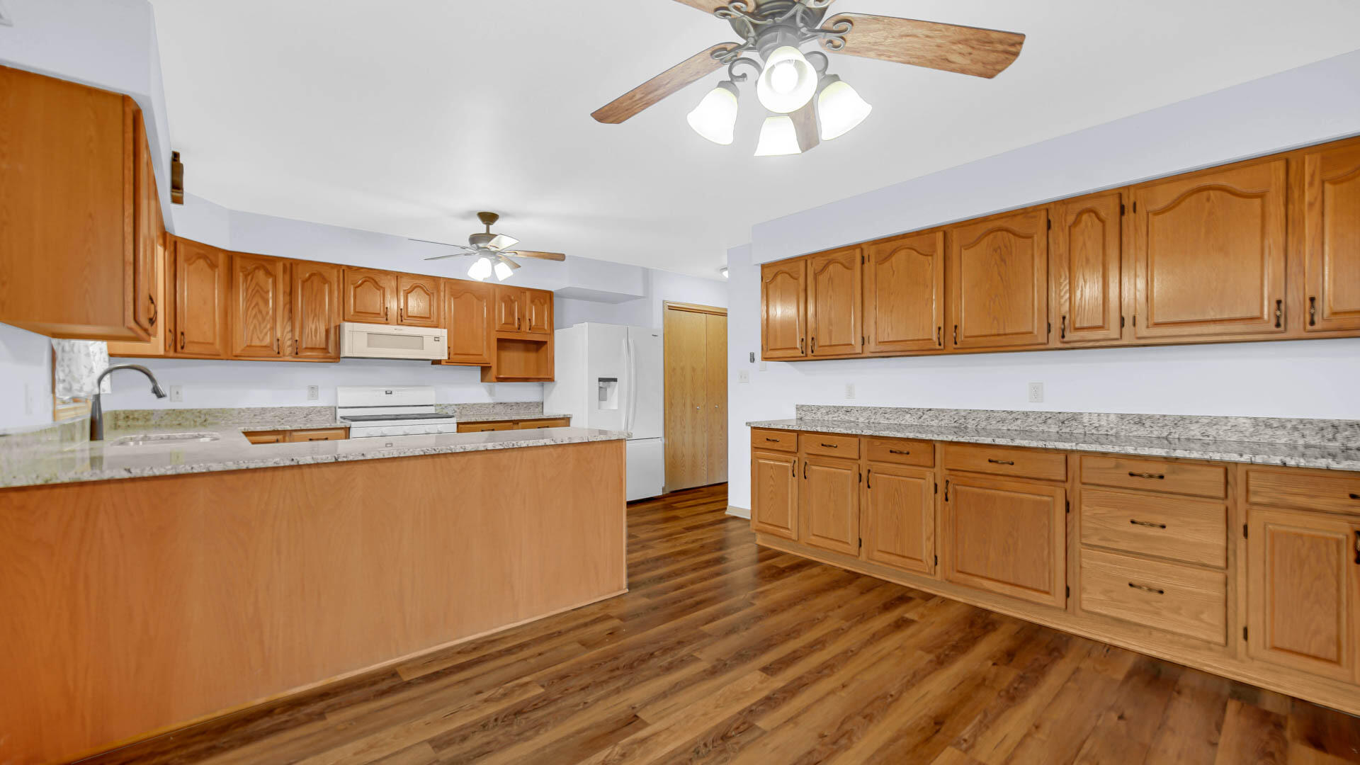 218 Summerhill Drive, Dyer, IN 46311; Image #11