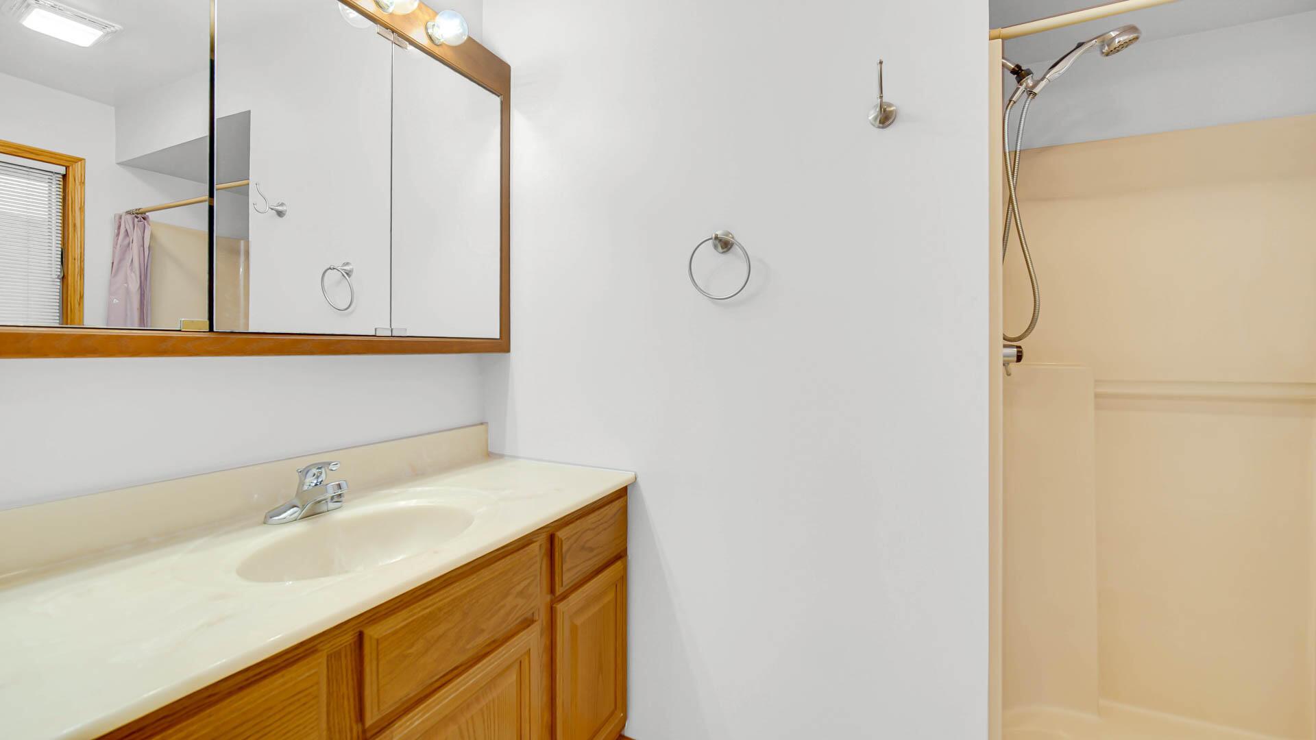 218 Summerhill Drive, Dyer, IN 46311; Image #19