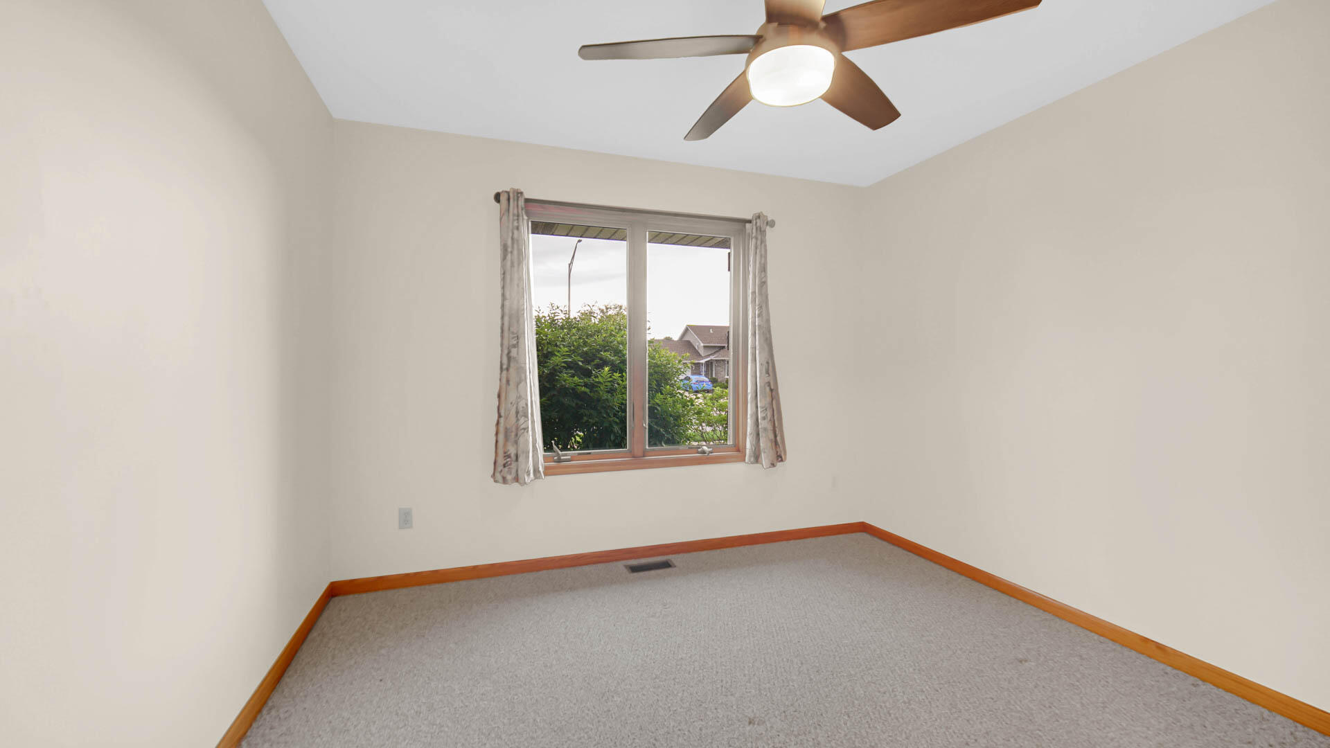 218 Summerhill Drive, Dyer, IN 46311; Image #20