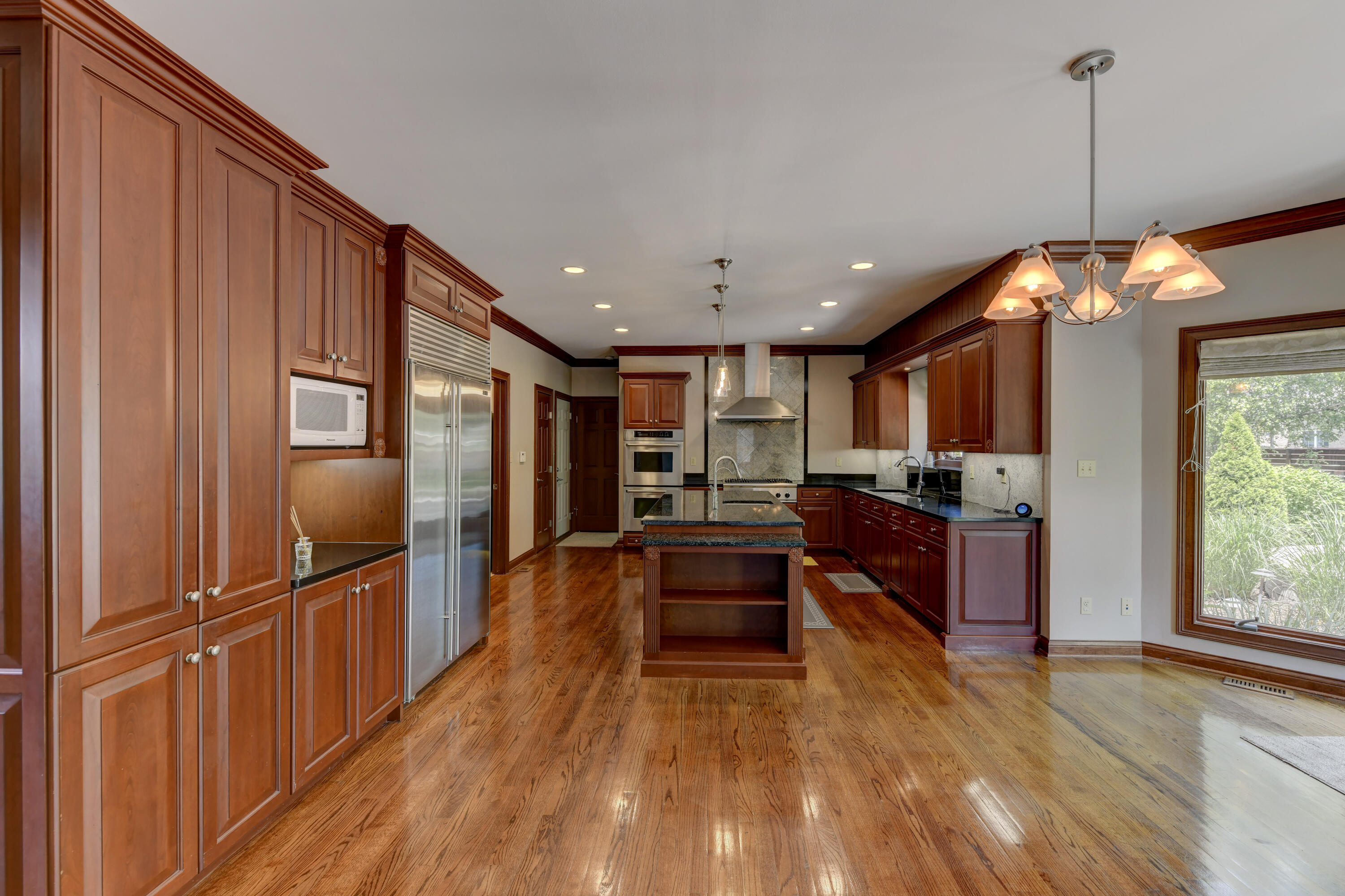9937 Tanglewood Court, Munster, IN 46321; Image #25