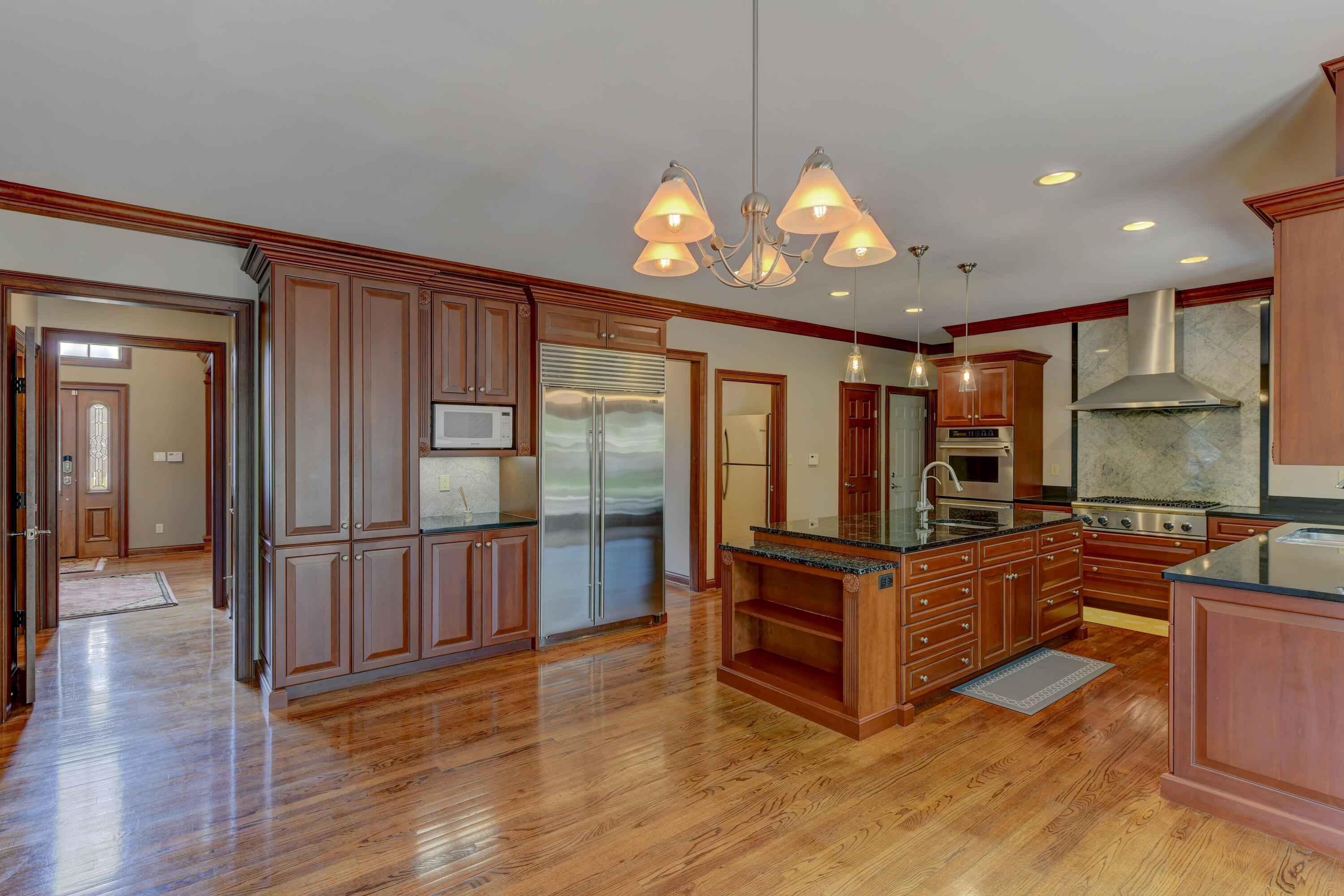 9937 Tanglewood Court, Munster, IN 46321; Image #26
