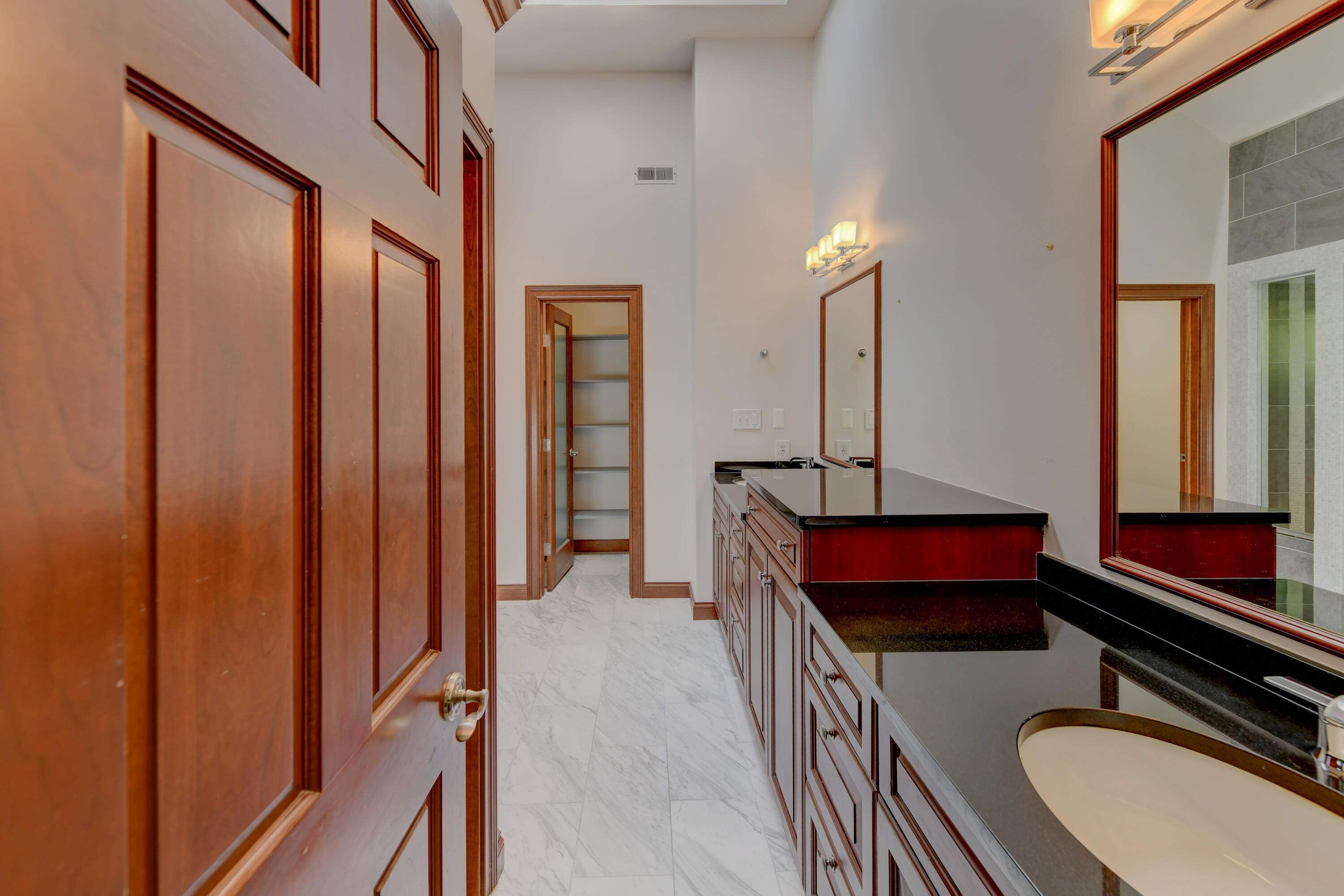 9937 Tanglewood Court, Munster, IN 46321; Image #36