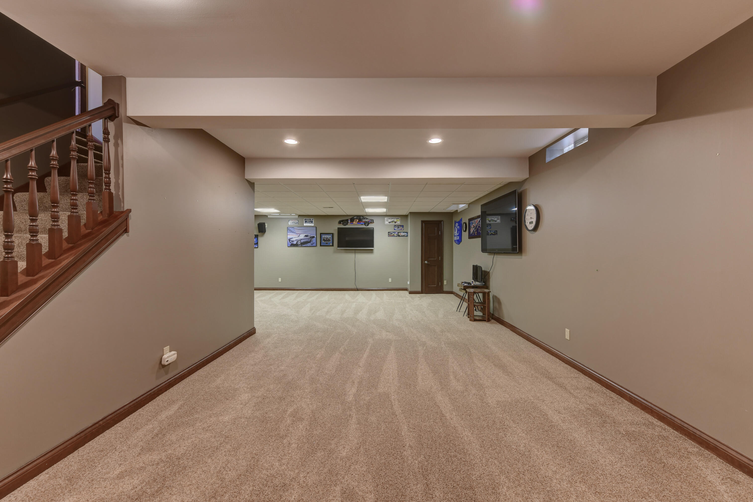 9937 Tanglewood Court, Munster, IN 46321; Image #47