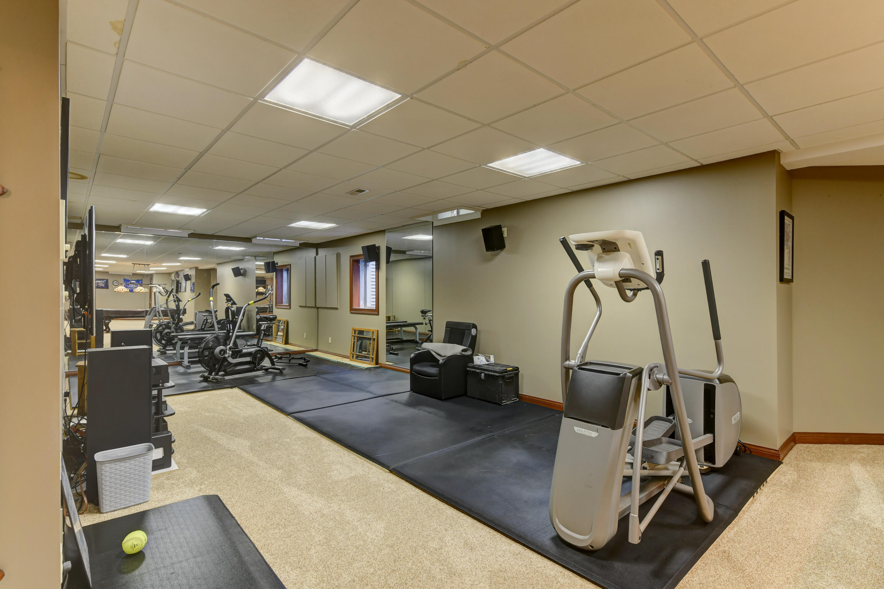 9937 Tanglewood Court, Munster, IN 46321; Image #52