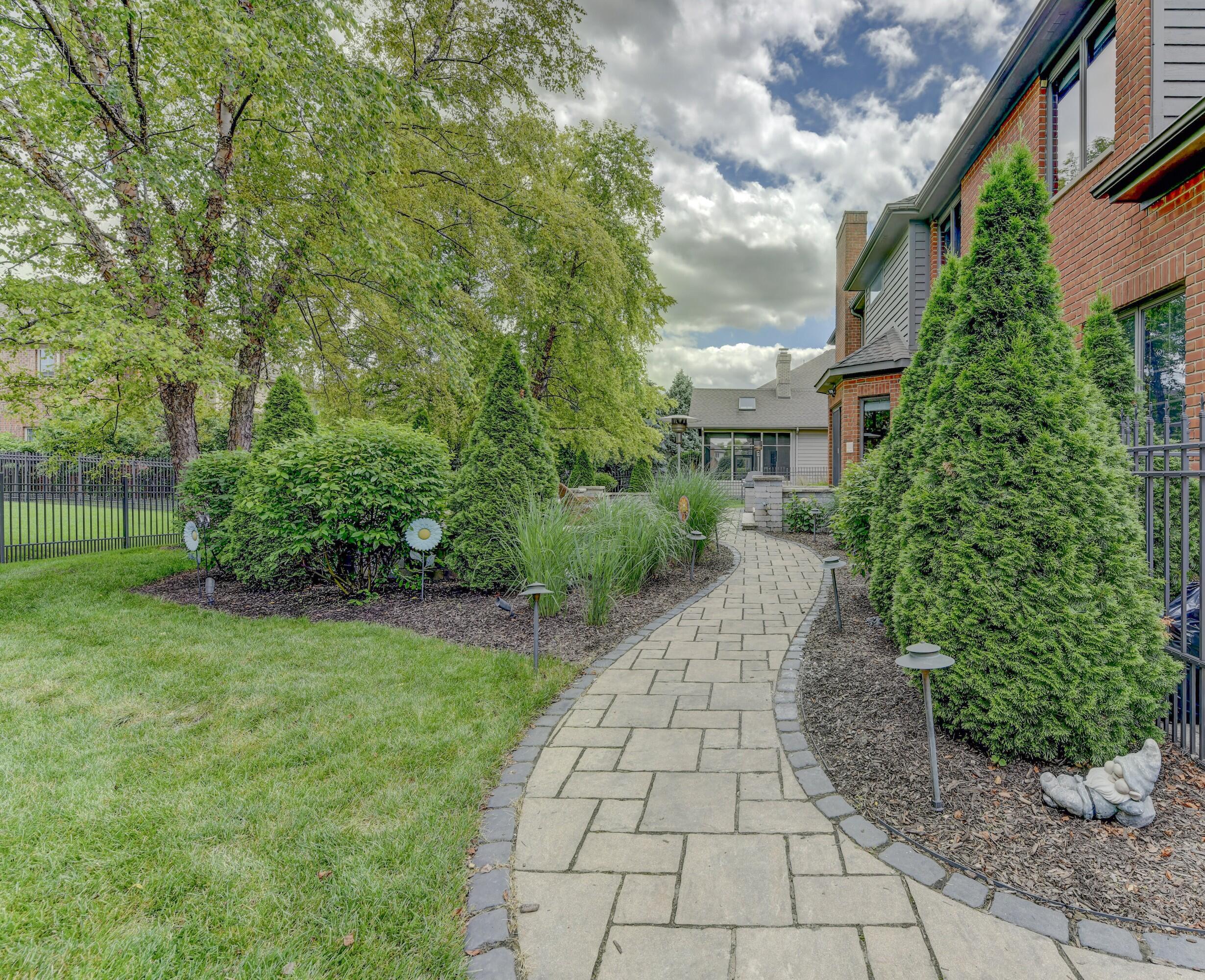 9937 Tanglewood Court, Munster, IN 46321; Image #58