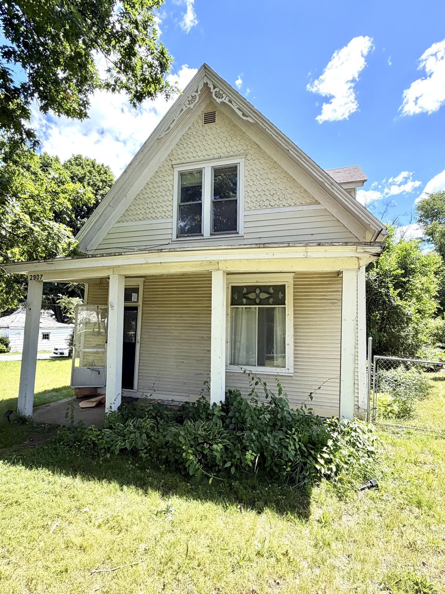 Prev Image