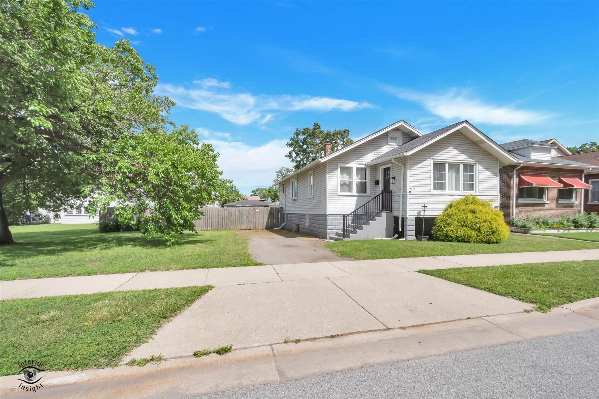 2729 New York Avenue, Whiting, IN 46394; Image #2